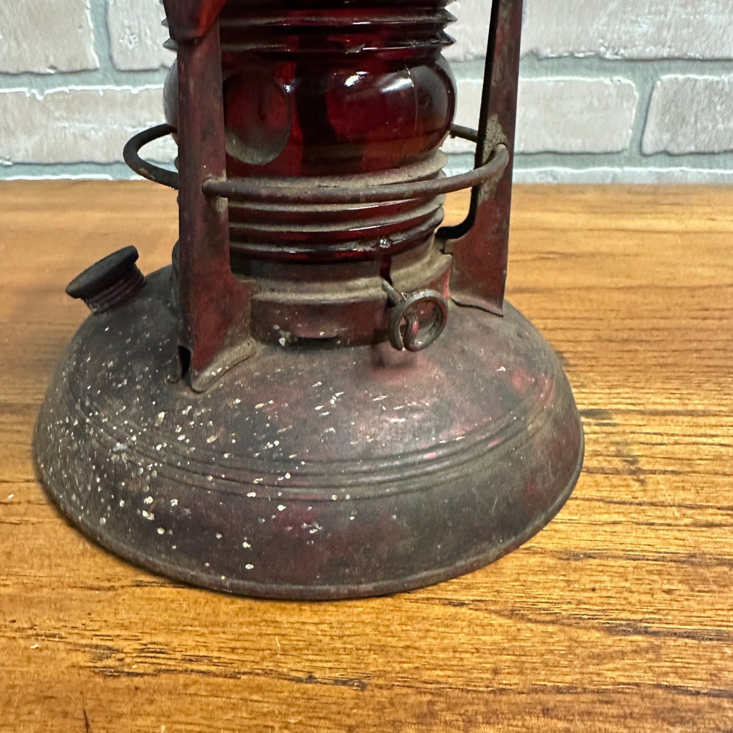 Vintage DIETZ No 40 Traffic Gard Lantern Red Globe Embury w Handle