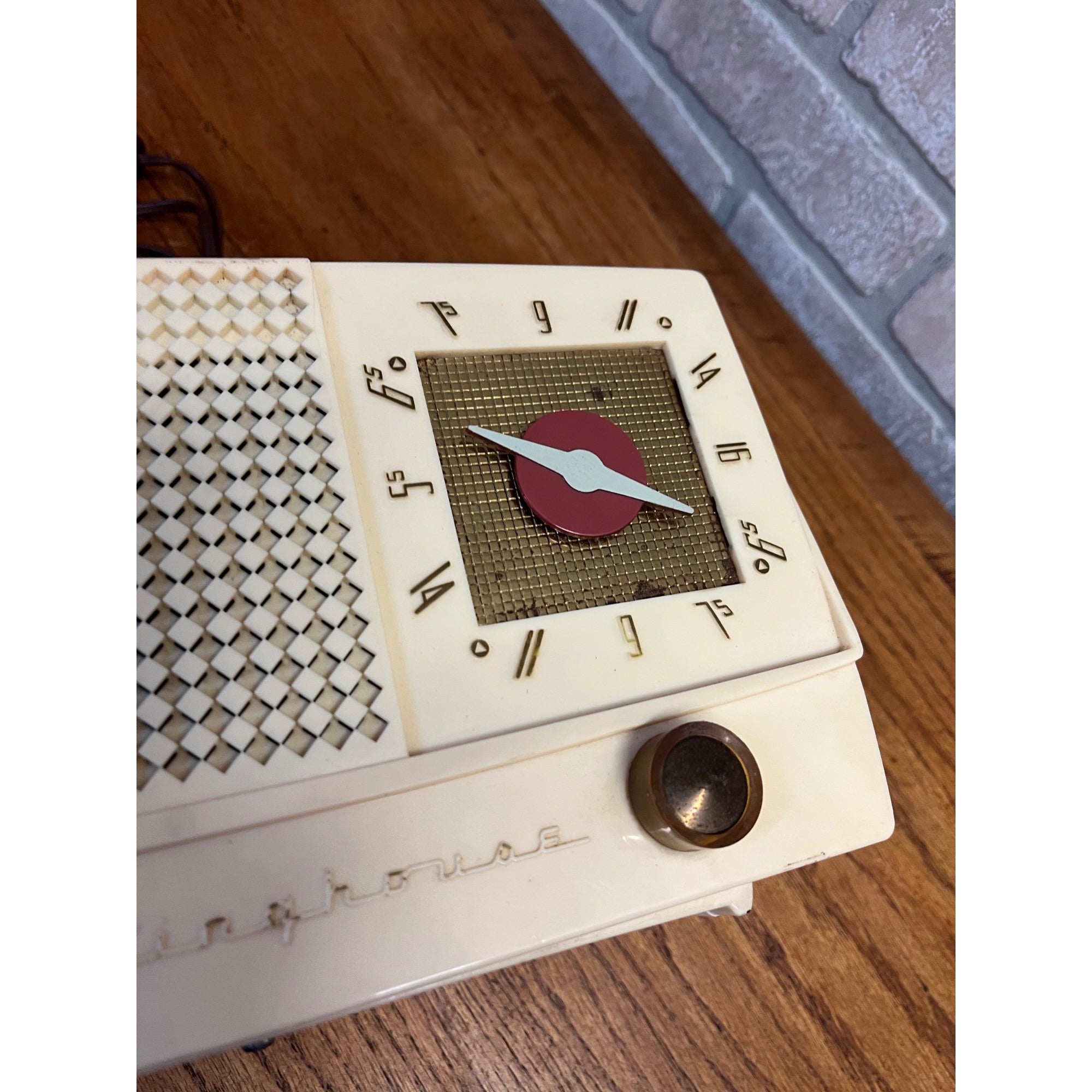 Vintage 1950s Westinghouse Alarm Clock & Tube Radio Model H-392T5 Plastic