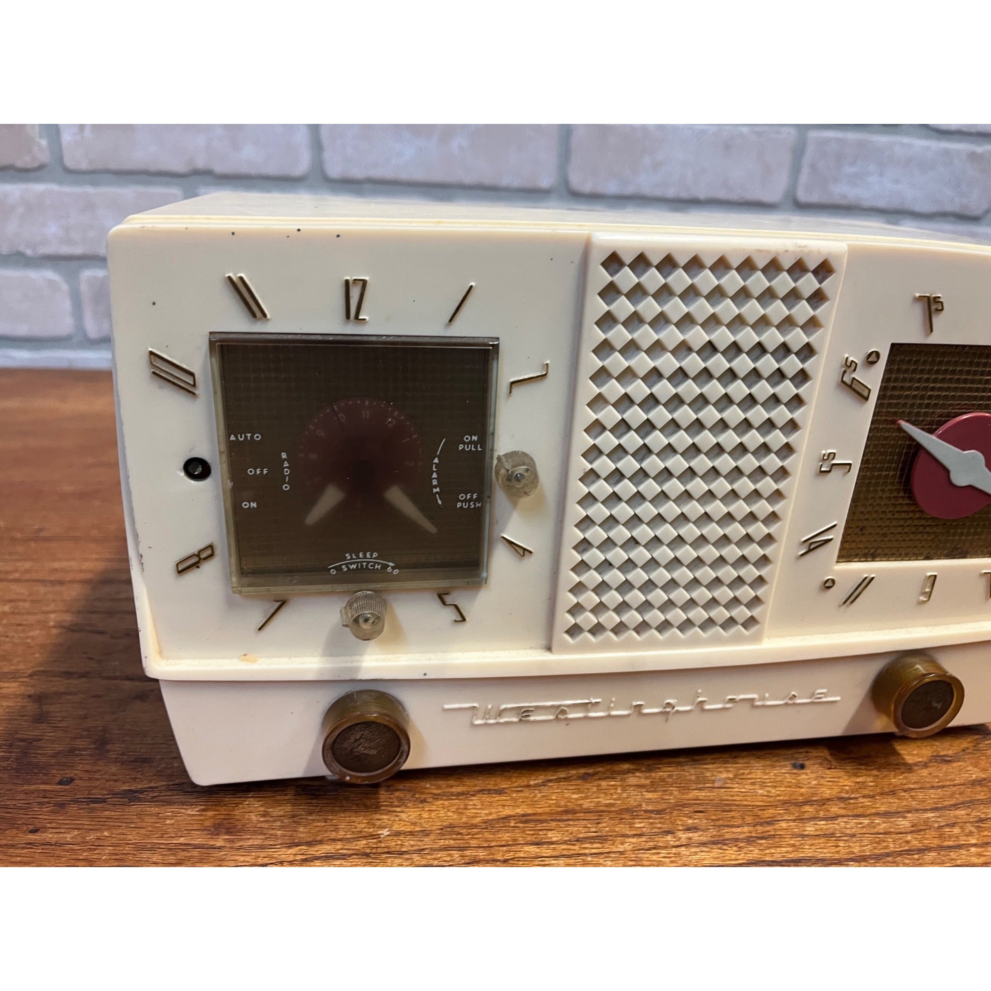 Vintage 1950s Westinghouse Alarm Clock & Tube Radio Model H-392T5 Plastic