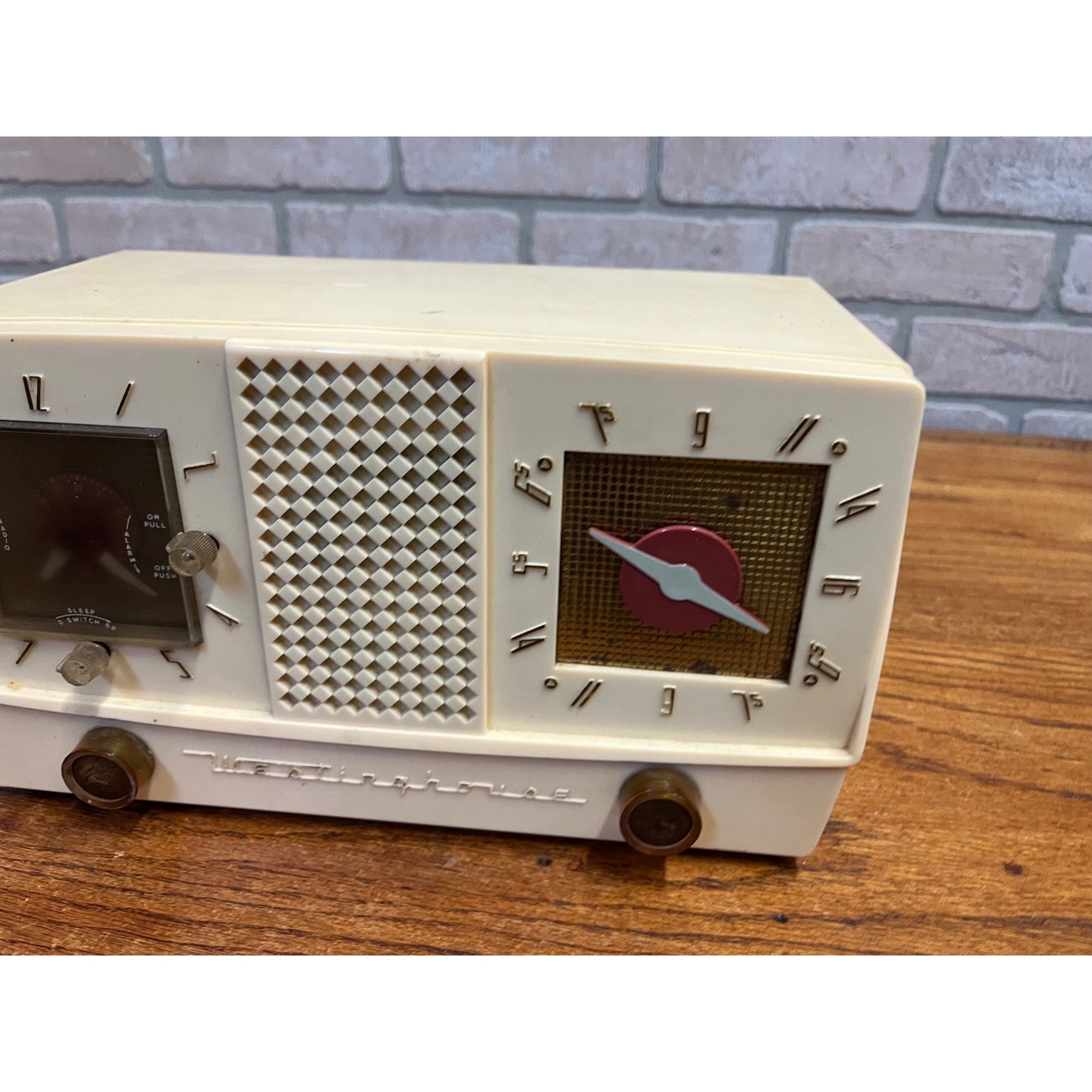 Vintage 1950s Westinghouse Alarm Clock & Tube Radio Model H-392T5 Plastic