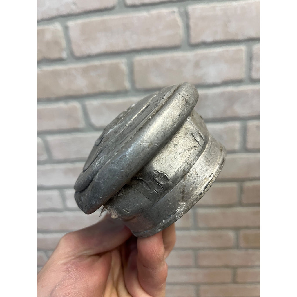 Original Pontiac Indian Chief Car Automobile Thread-On Cap Grease Dust Cover