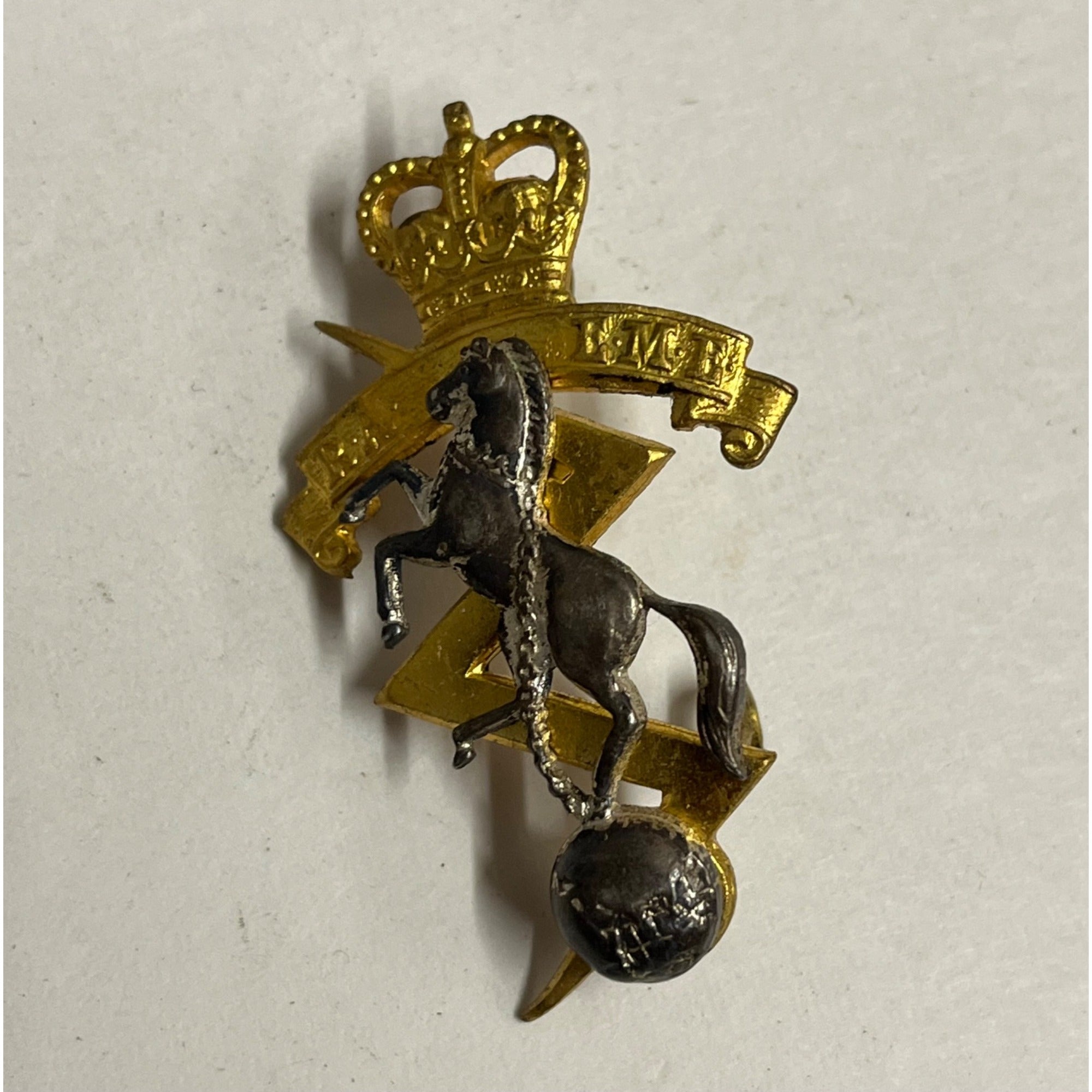 Vintage WW1 WW2 Australian Commonwealth Military Forces + RAEME Hat Pins Badges