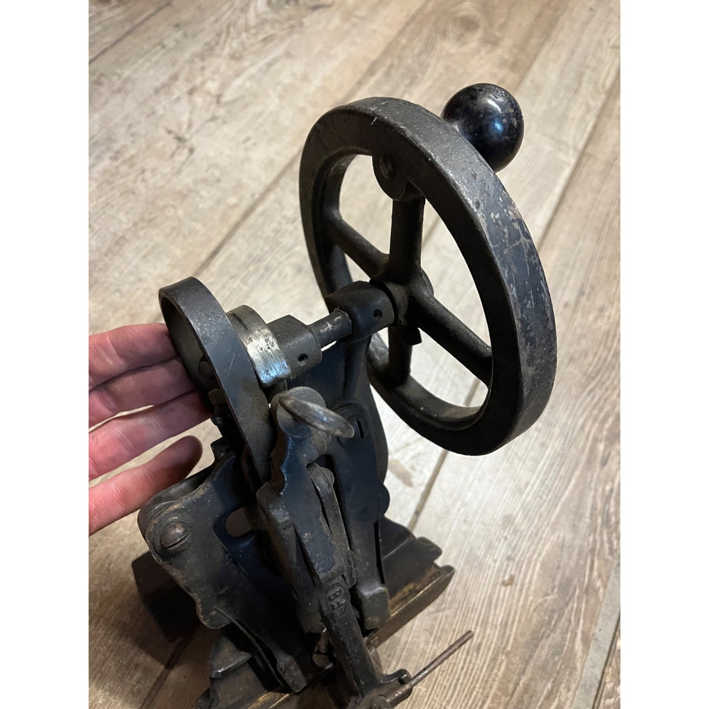 Antique American No. 1 Band Saw Blade Tooth Setter Hand Crank Tool