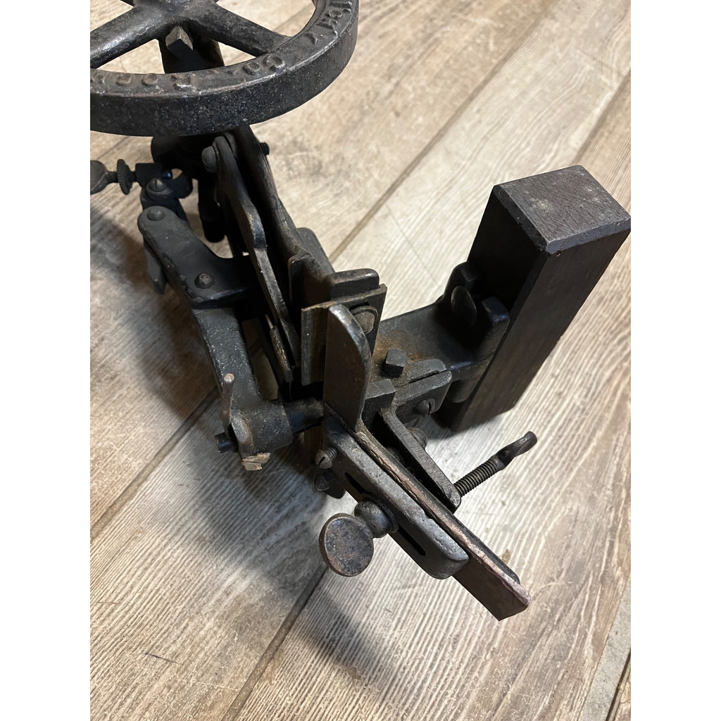 Antique American No. 1 Band Saw Blade Tooth Setter Hand Crank Tool