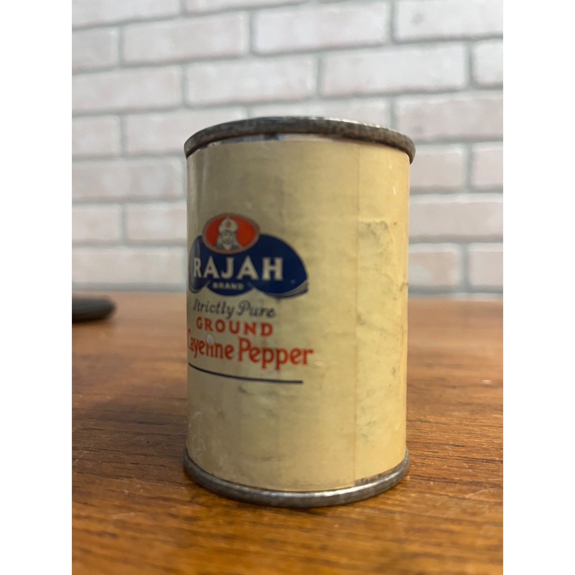 Vintage Rajah Brand Pepper ROUND Spice Tin Kitchen Decor
