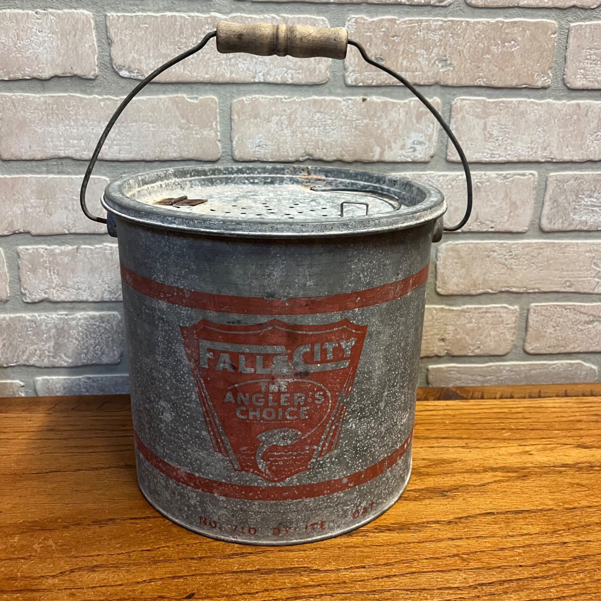 Vintage Metal Falls City Minnow Bucket With Lid and Wire Handle With Natural Wood Grip Primitive Cabin Decor