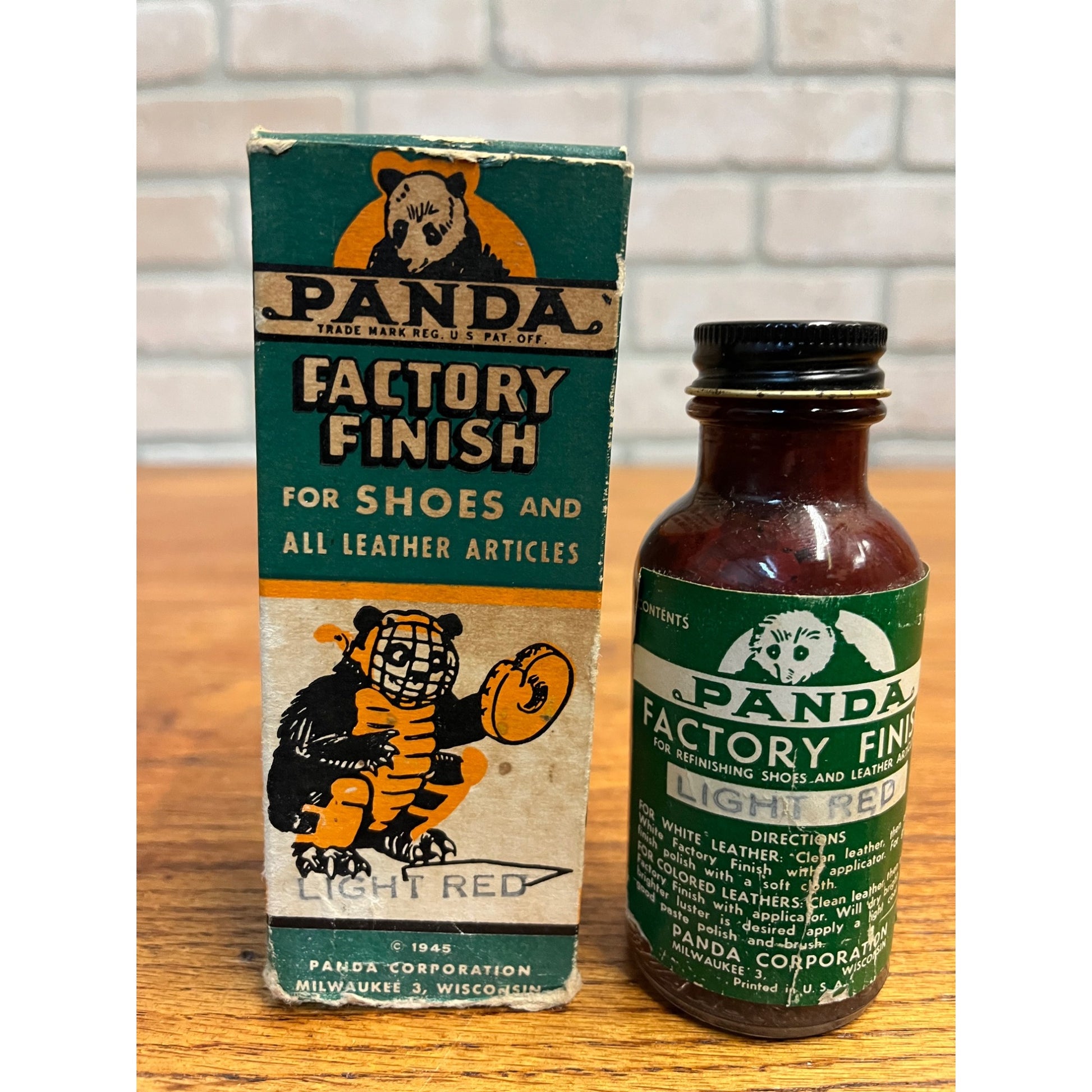 Vintage Panda Shoe Leather Polish Bottle + Box Milwaukee Wis Advertising 1948