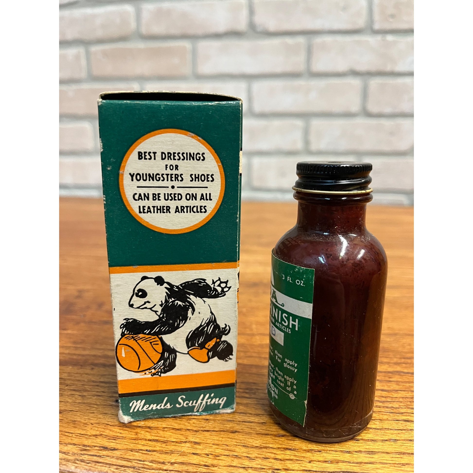 Vintage Panda Shoe Leather Polish Bottle + Box Milwaukee Wis Advertising 1948