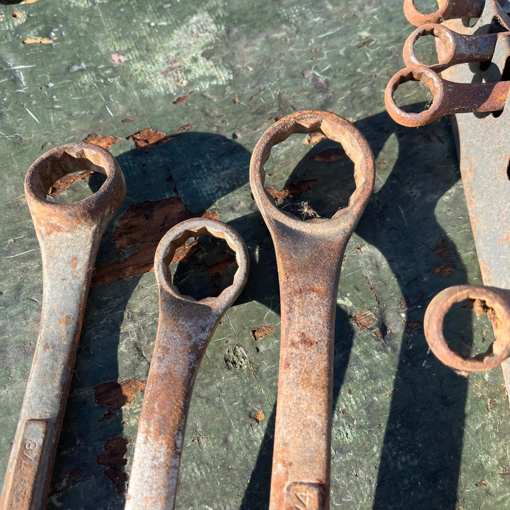 Vintage 1950's Craftsman Slot Wall Mount Wrench Tool Holder Display Rack W/ Wrenches