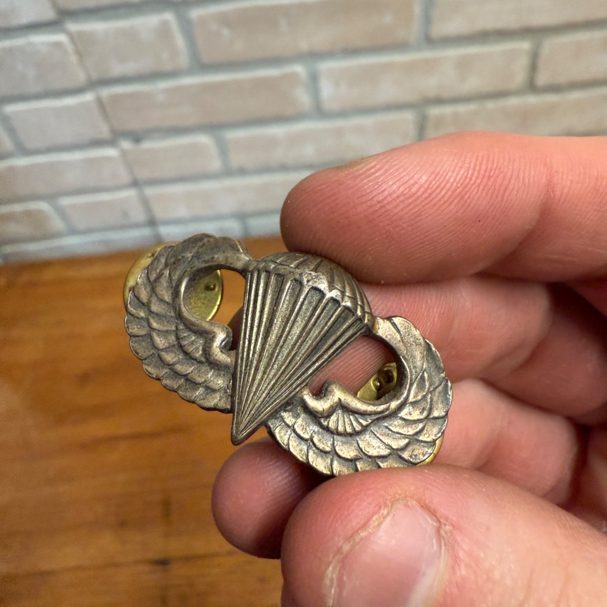 Vintage WWII US Army Airborne Paratrooper Jump Wings Badge Pin Parachutist