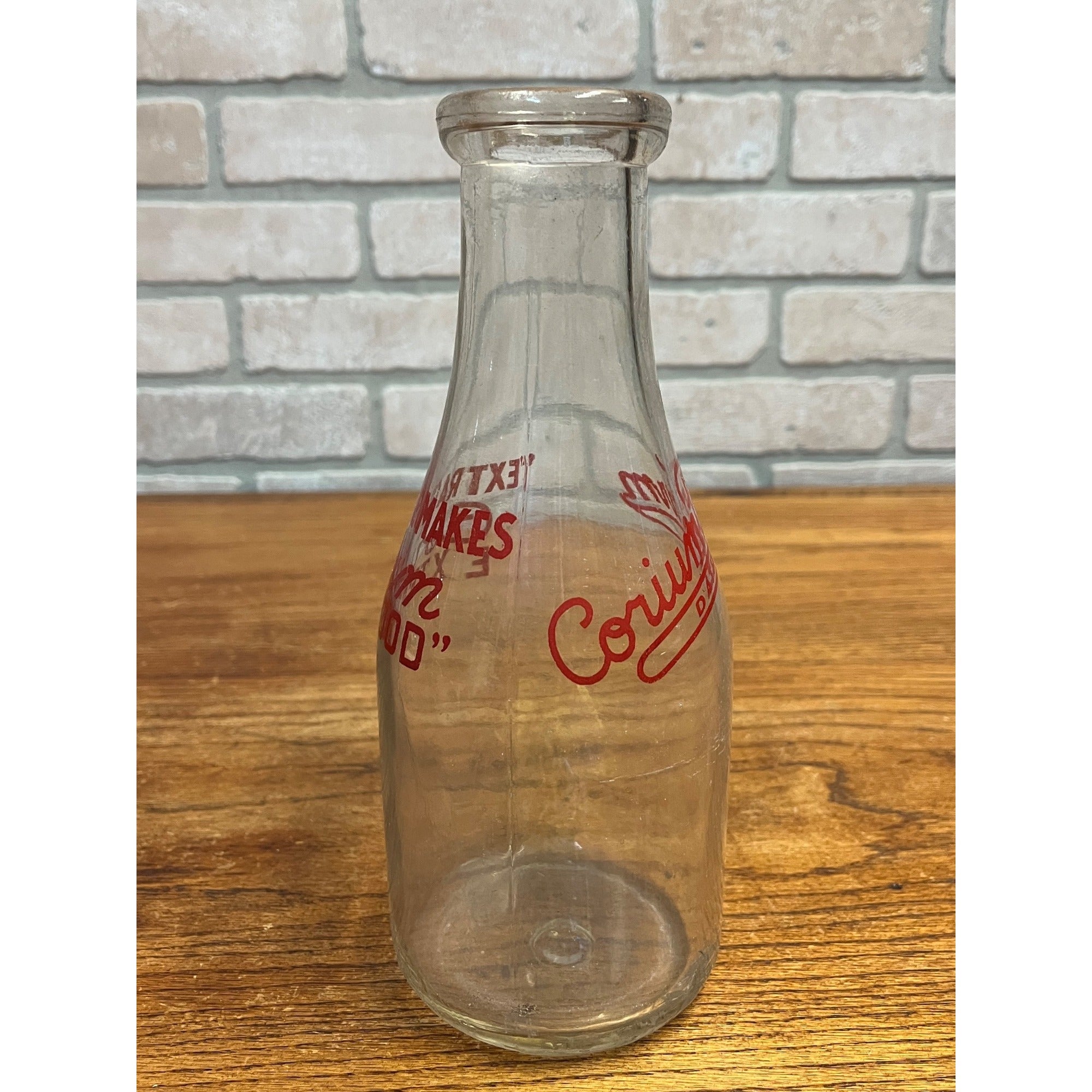 Vintage Corium Dairy ACL Quart Milk Bottle Fond du Lac Wis WI Wisconsin