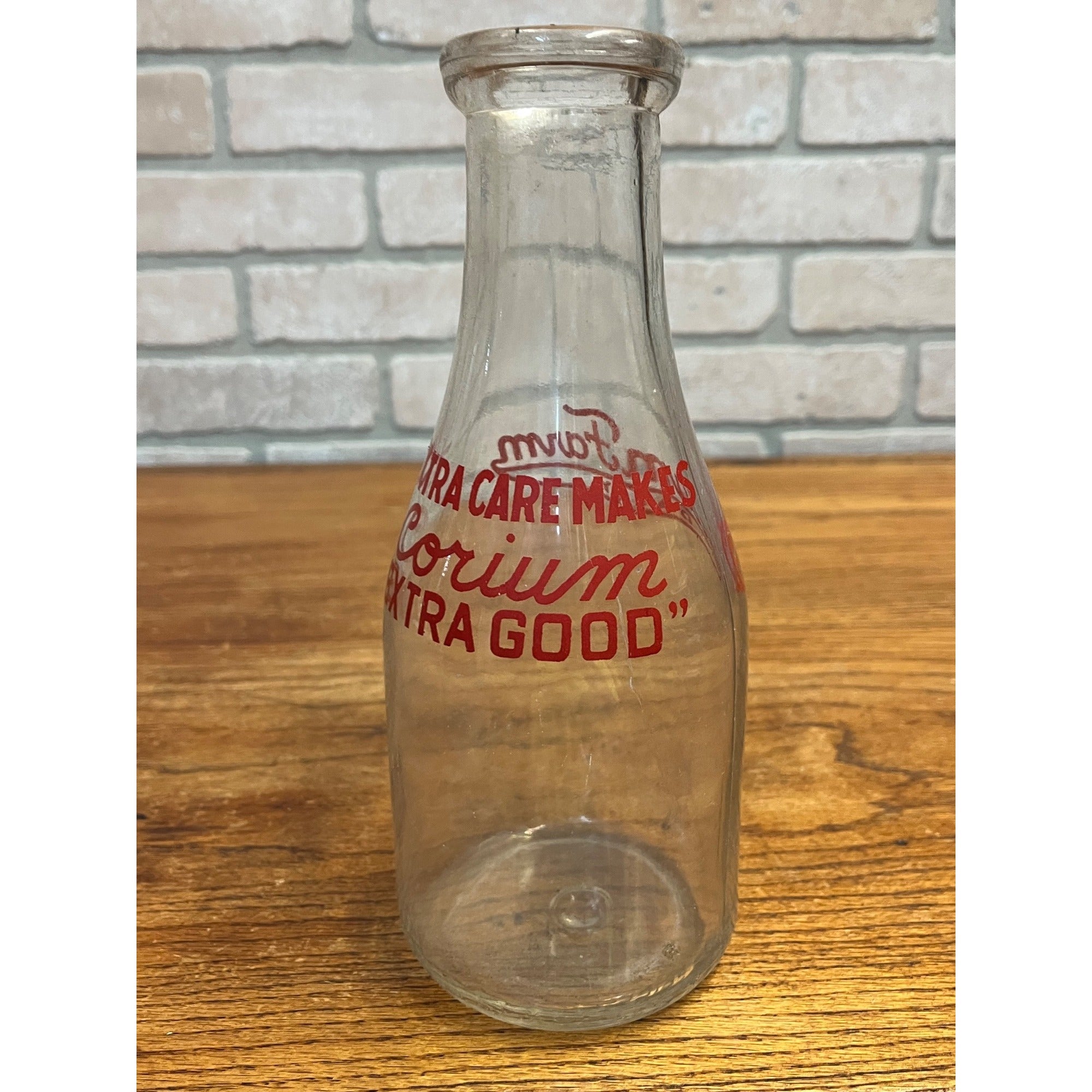 Vintage Corium Dairy ACL Quart Milk Bottle Fond du Lac Wis WI Wisconsin