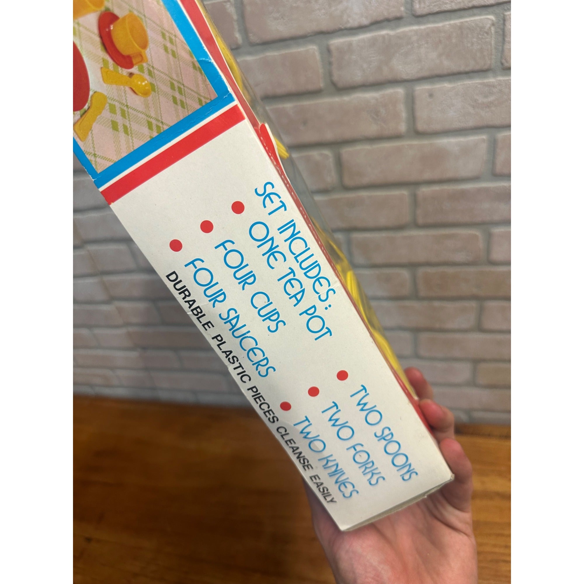 Vintage 1970s 16-Piece PreSchool Plastic Child's Tea Set NEW NOS Box IMCO