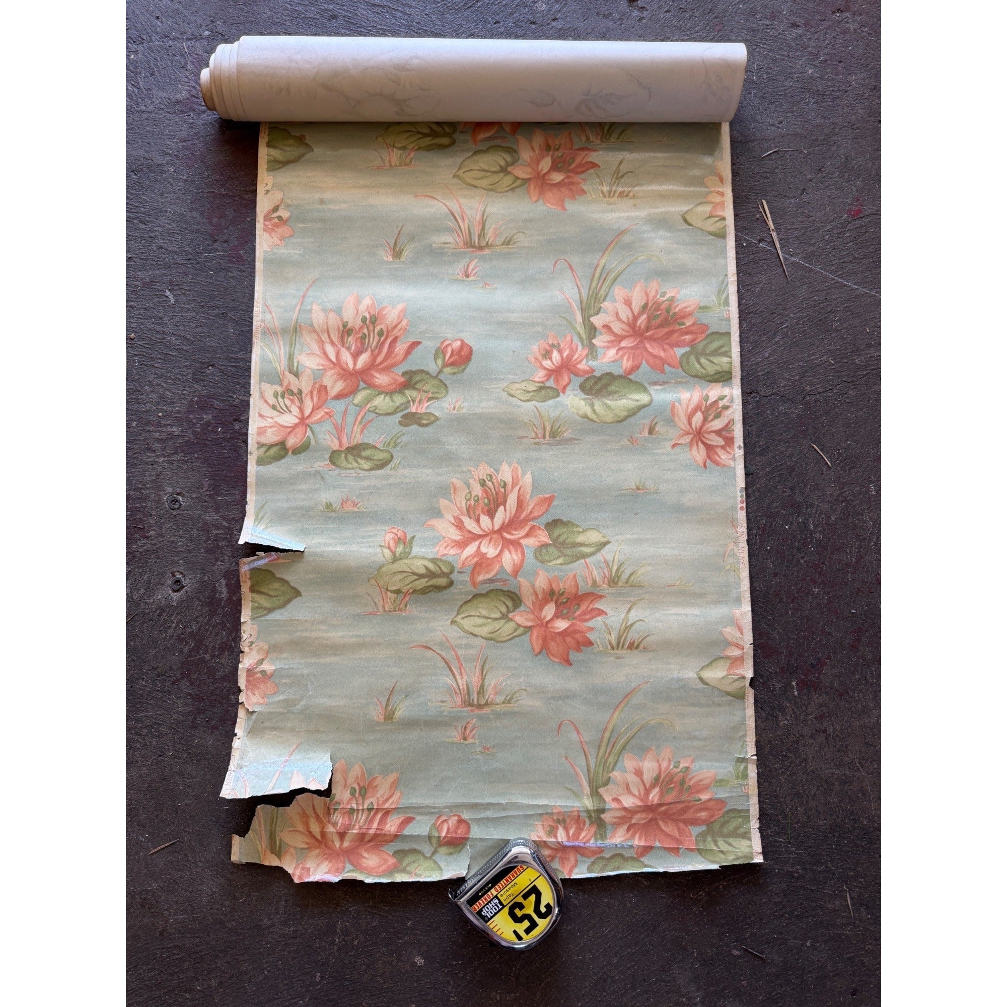 Vintage Floral Water Pink Flower Blue Wallpaper Roll For Crafting Repurpose