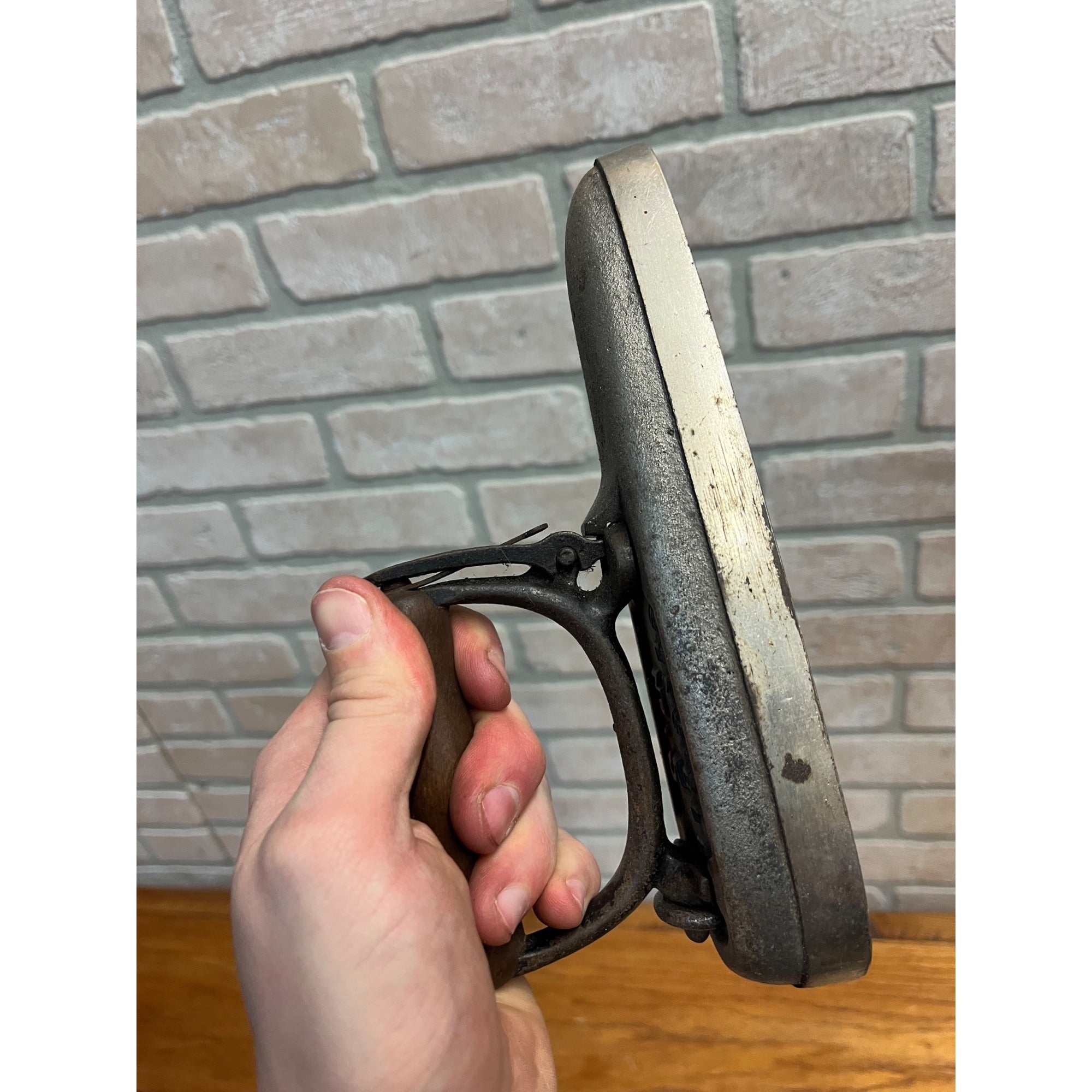 Vintage/Antique Sensible Sad Iron Number 5 with Removable Handle Collar Sleeves