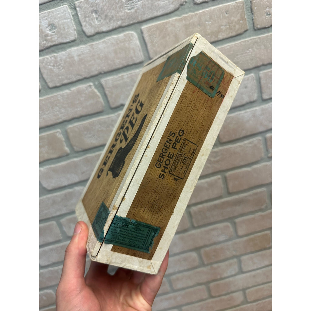 Vintage Gergen's Shoe Peg Cigar Wooden Box Advertising Display Wisconsin