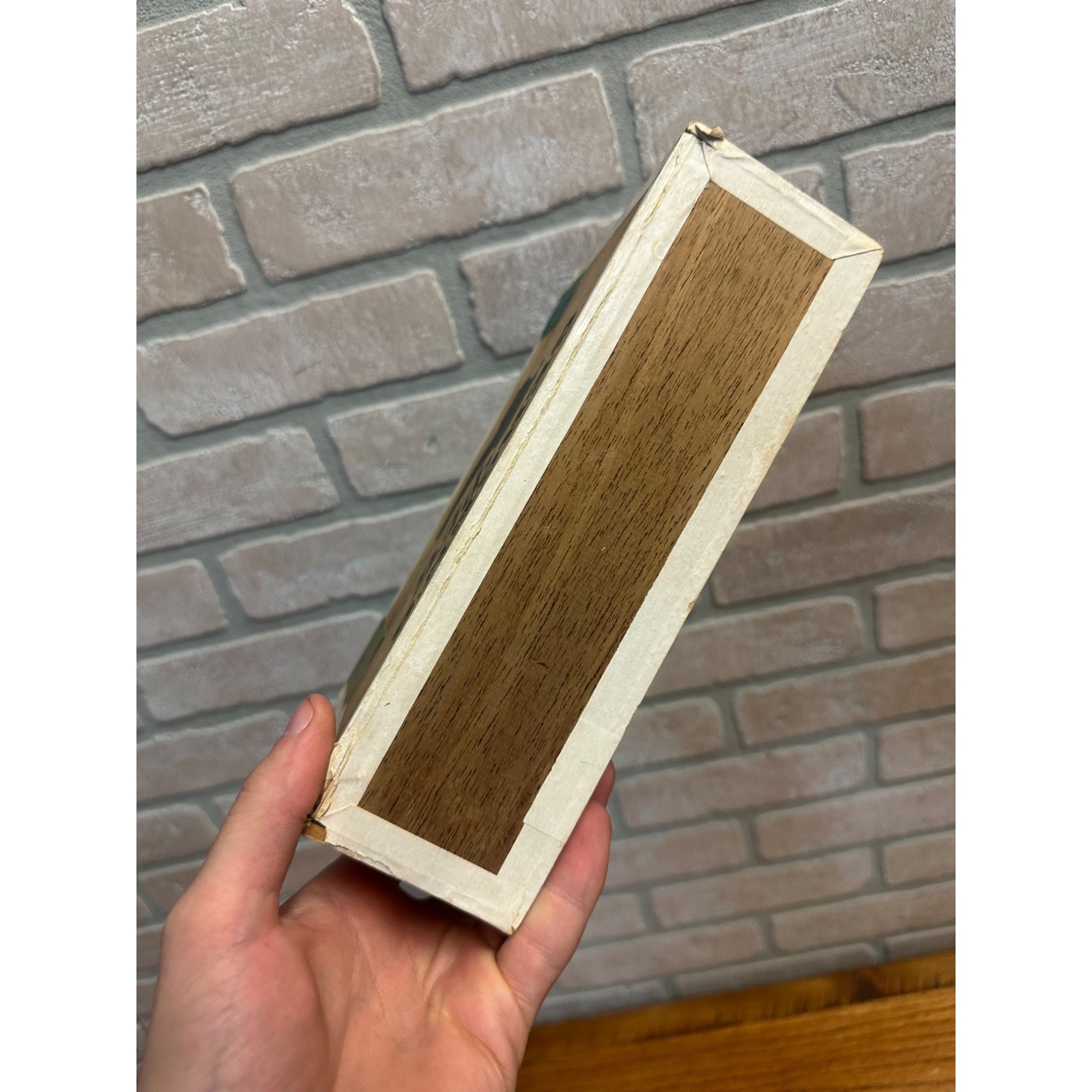 Vintage Gergen's Shoe Peg Cigar Wooden Box Advertising Display Wisconsin