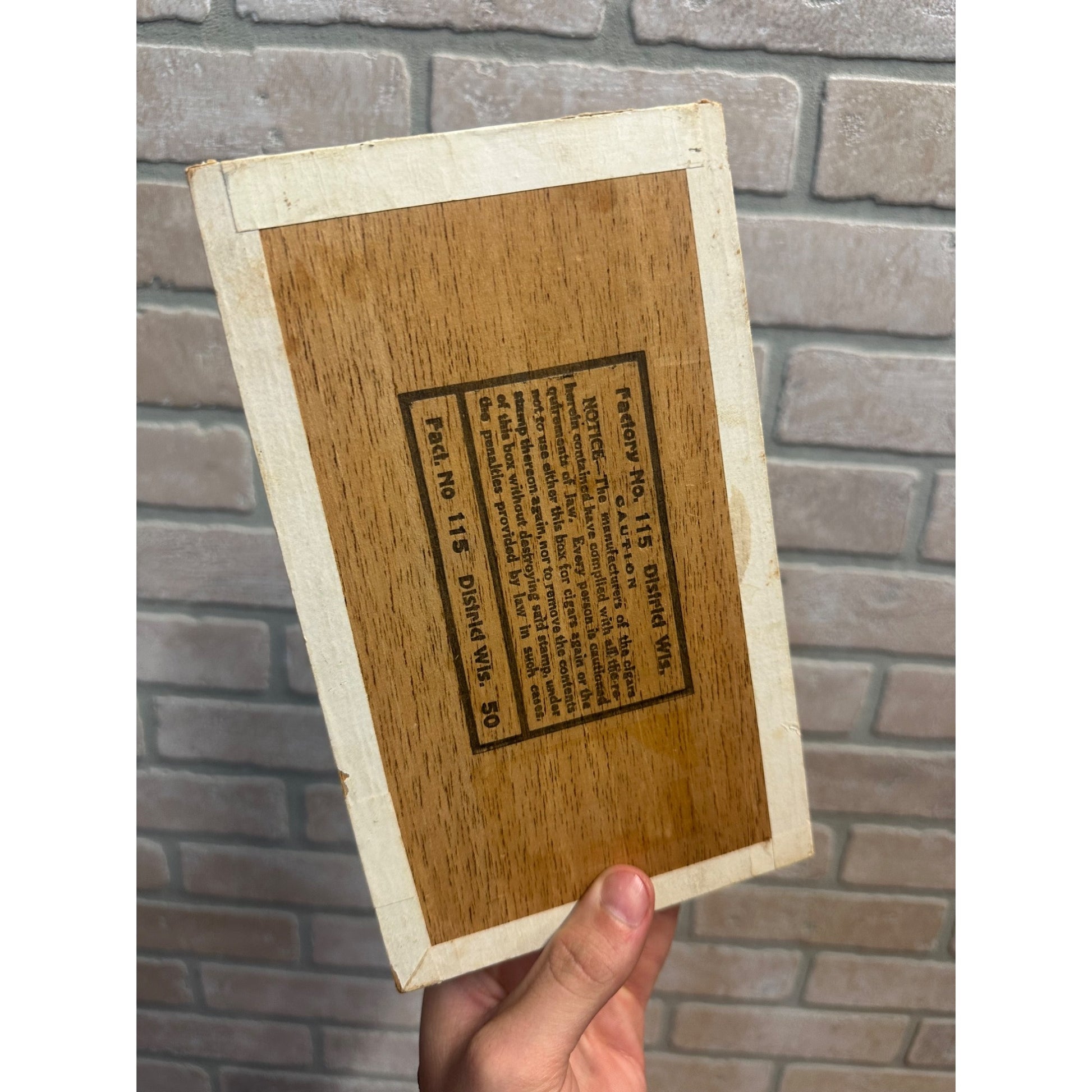 Vintage Gergen's Shoe Peg Cigar Wooden Box Advertising Display Wisconsin