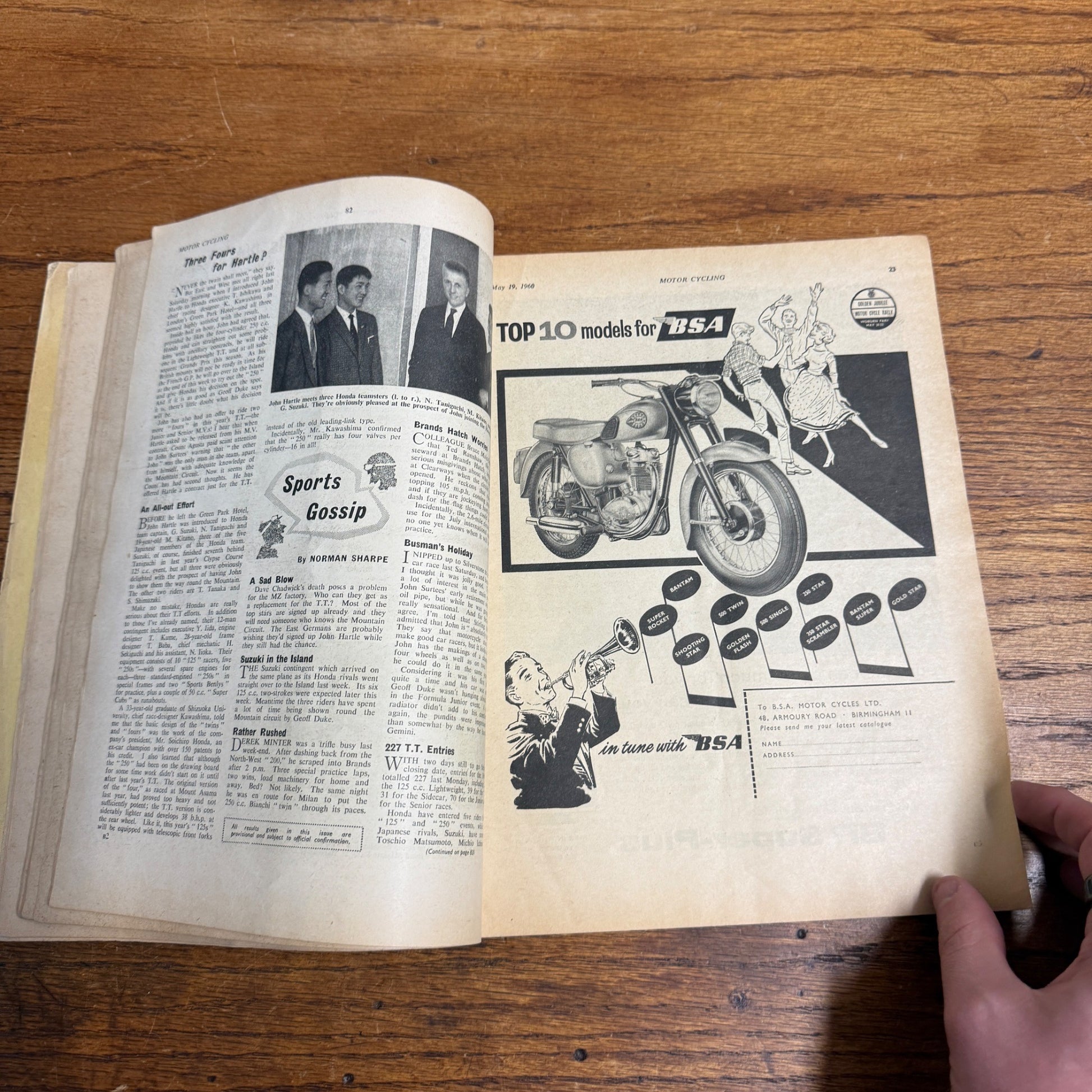 Vintage Motor Cycling Magazine May 1960 Triumph Thunderbird 650cc Motorcycling