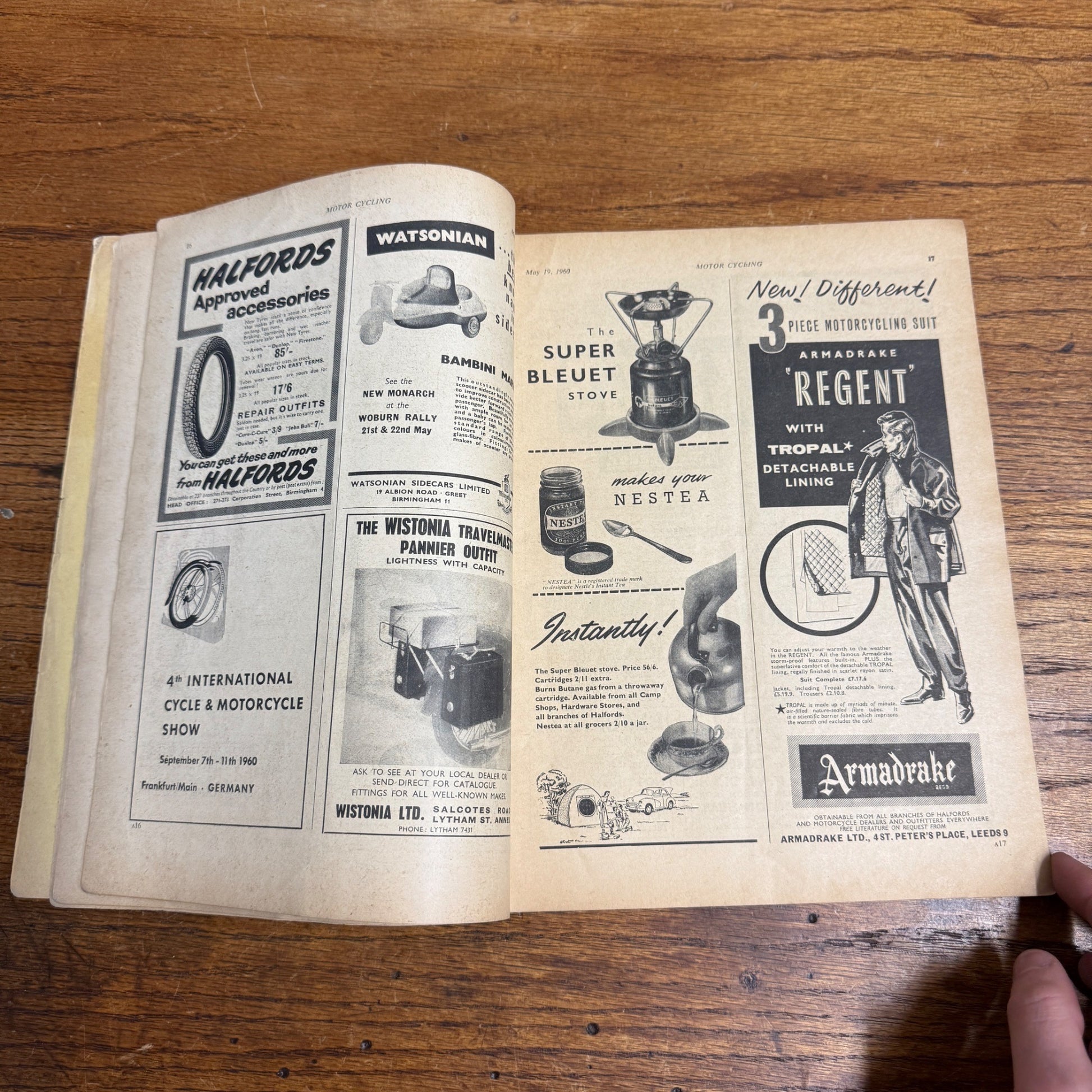 Vintage Motor Cycling Magazine May 1960 Triumph Thunderbird 650cc Motorcycling