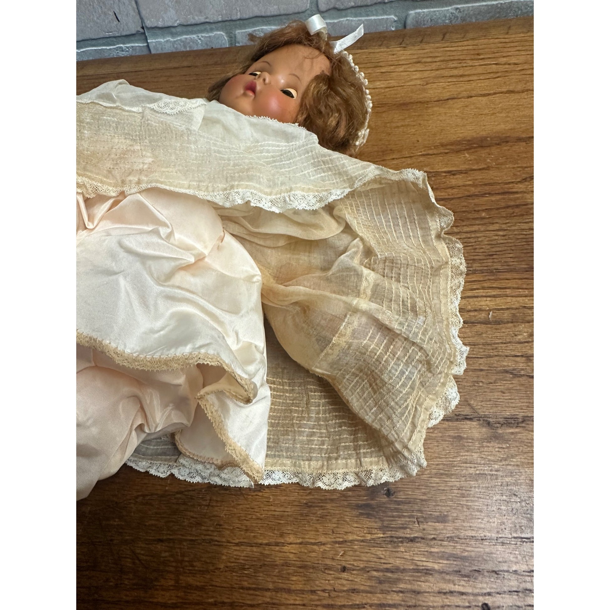 Vintage Madame Alexander Mama Crier Doll Red Hair 18"