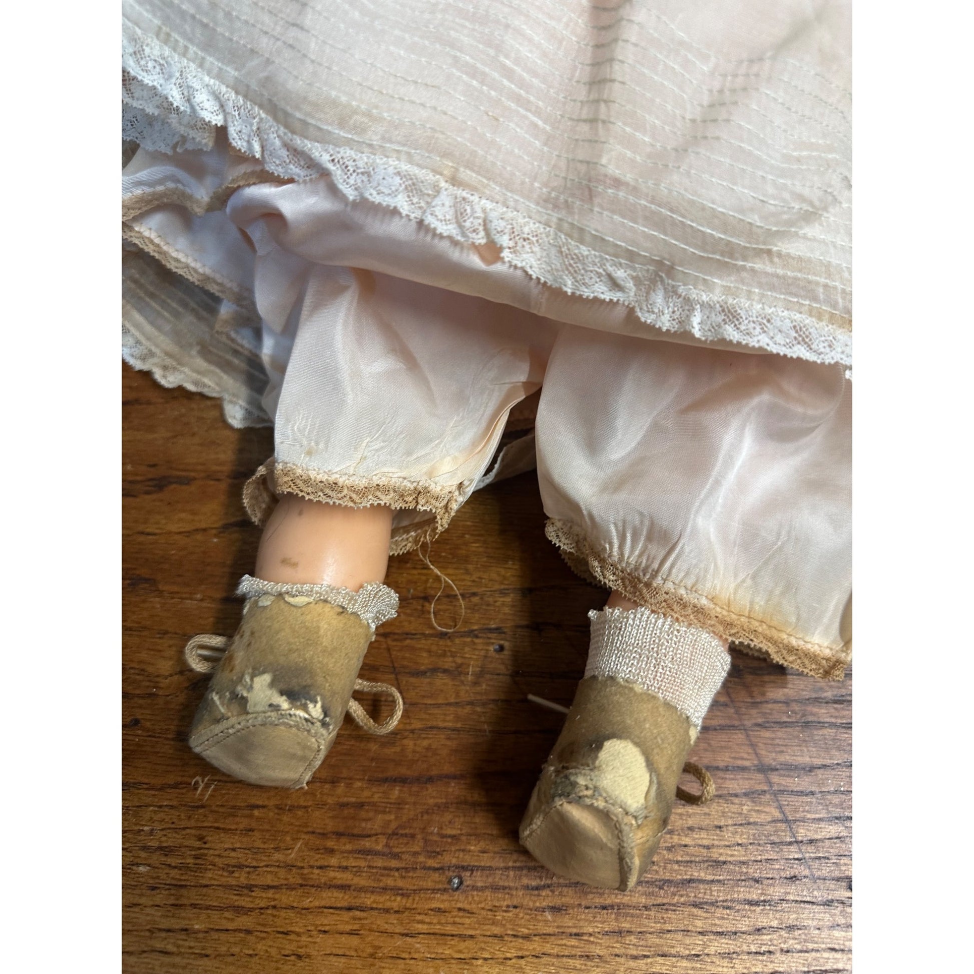 Vintage Madame Alexander Mama Crier Doll Red Hair 18"