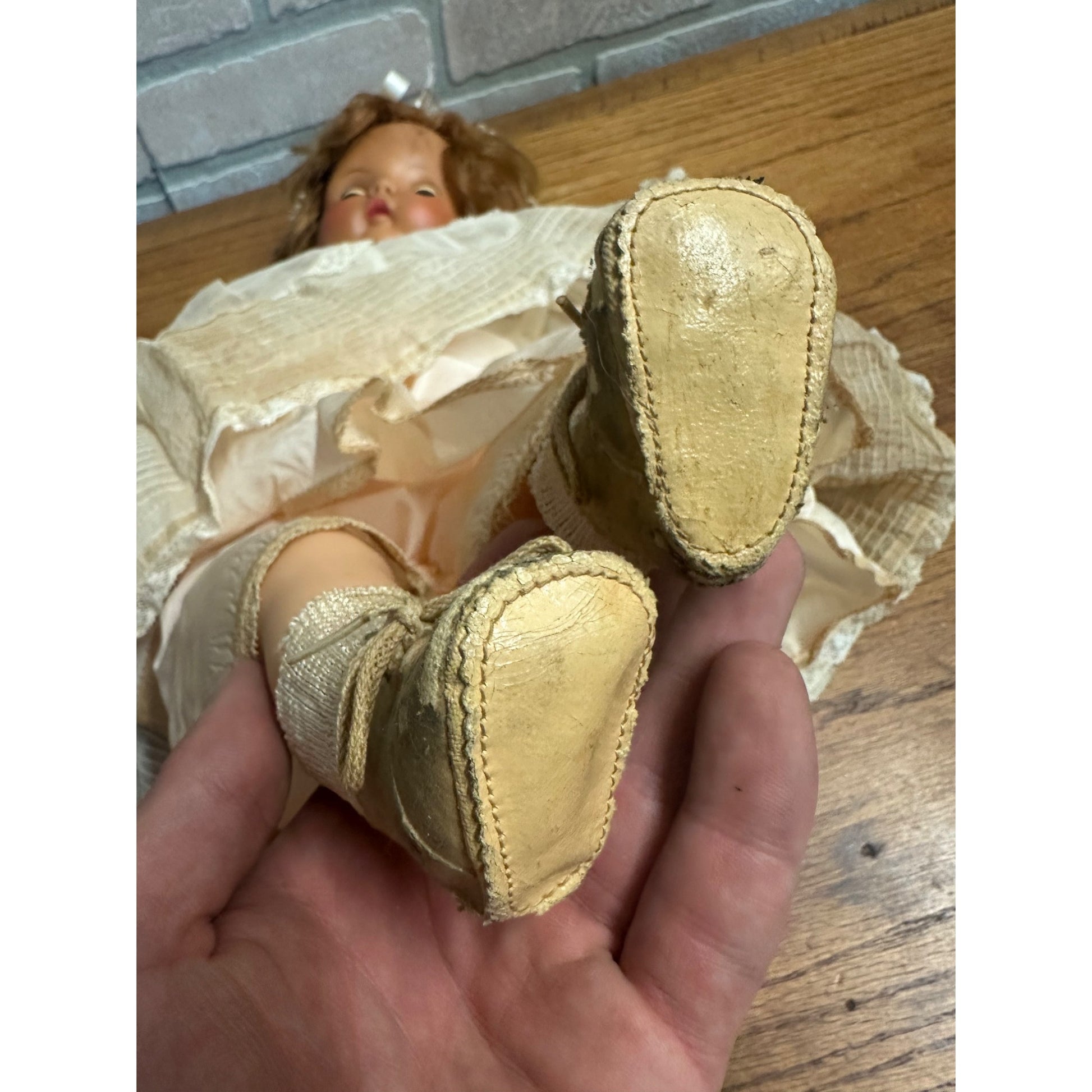 Vintage Madame Alexander Mama Crier Doll Red Hair 18"