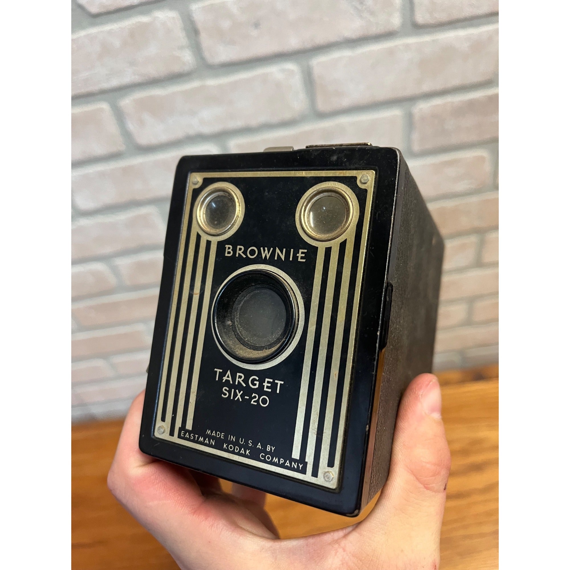 Vintage Eastman Kodak Brownie Target Box Camera Six-20 - Untested
