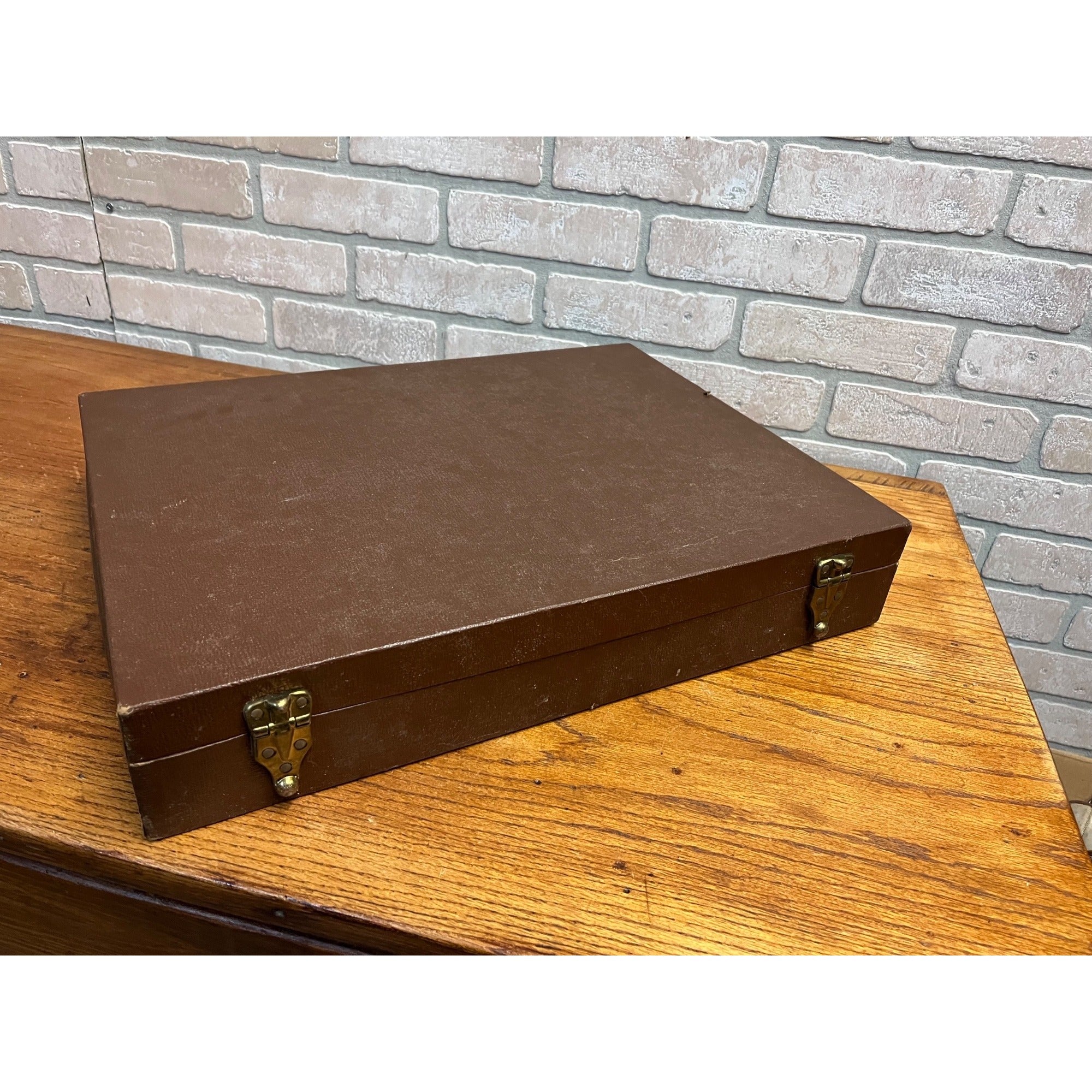 Vintage 1960s Westclox Electric Clock Traveling Salesman Sample Advertising Case