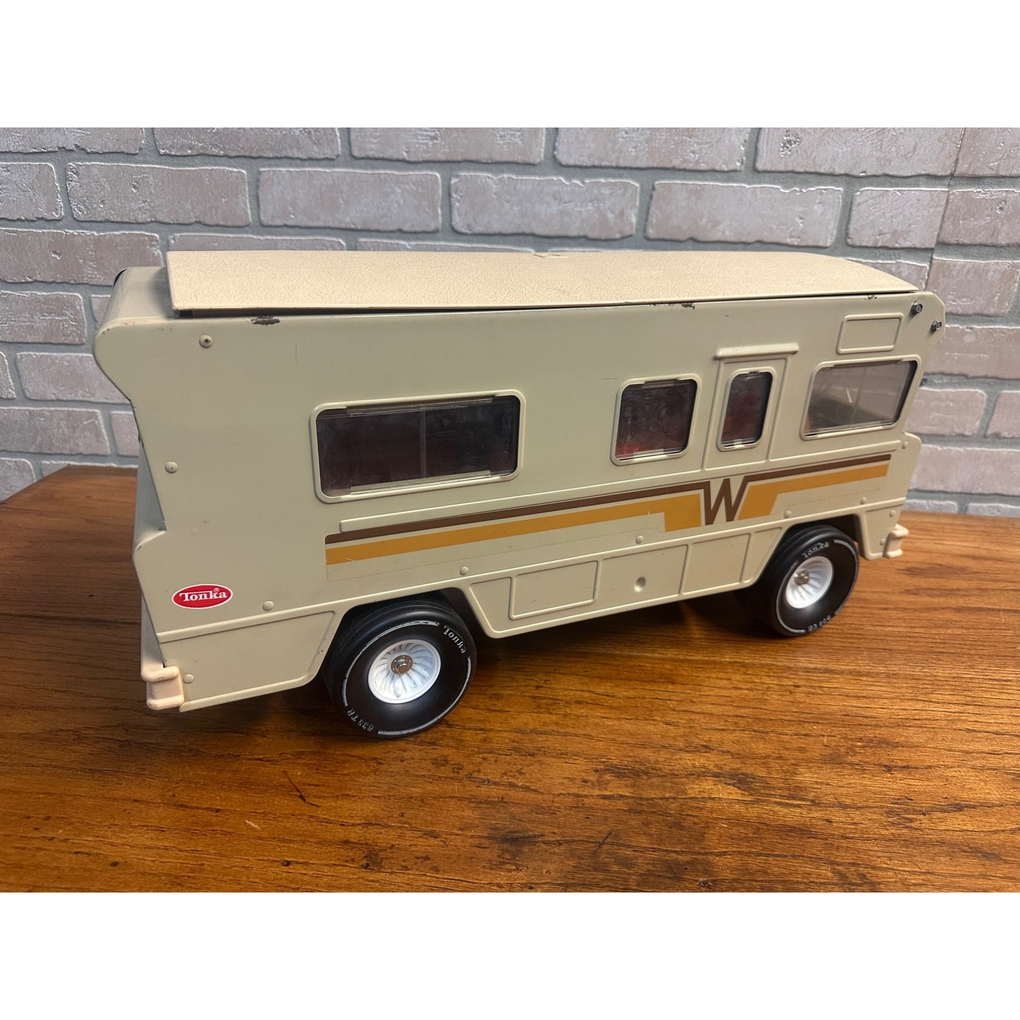 Vintage Tonka Winnebago RV Motor Home Camper 1970’s Double Stripe