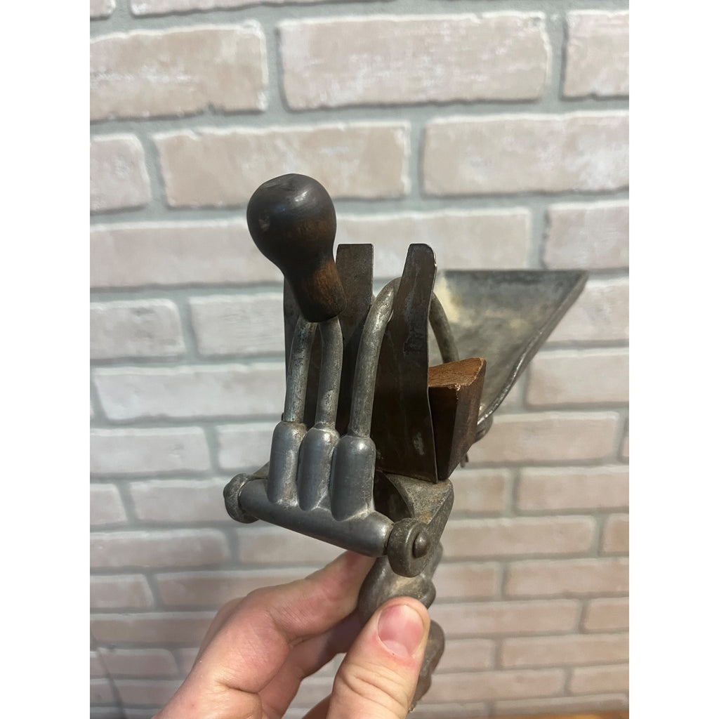 Antique Goodell Antrim Cast Iron Double Prong Cherry Pitter Tabletop Mount Tool