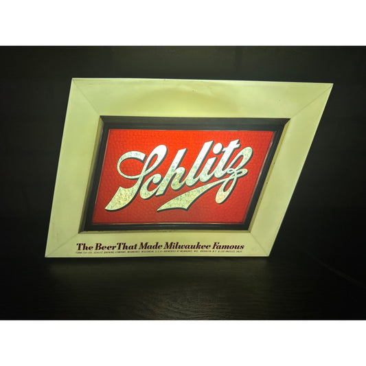 Vintage 1950s Schlitz Milwaukee Beer Motion Lighted Bar Sign Works Wis