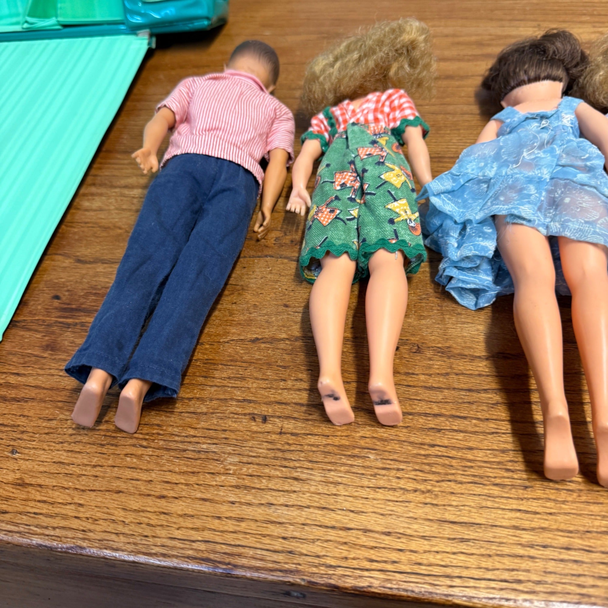 Vintage Tammy Ideal Toys Doll Lot W/ Clothes and Carry Case