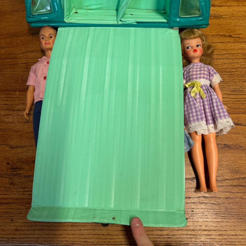 Vintage Tammy Ideal Toys Doll Lot W/ Clothes and Carry Case