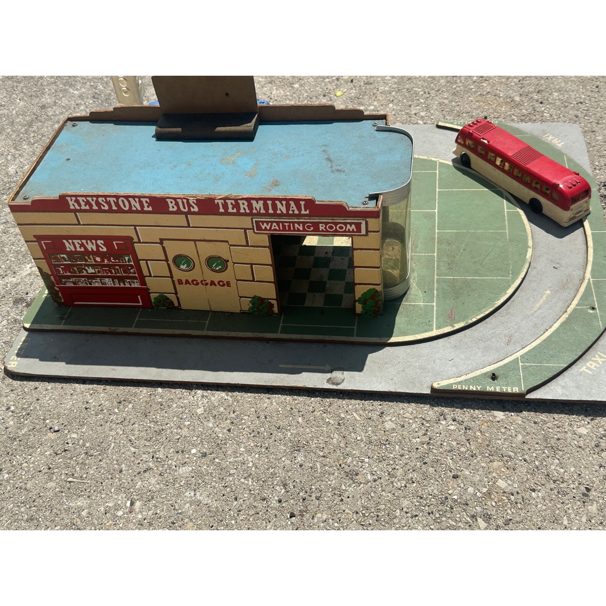 Vintage 1950s Keystone Bus Terminal Toy Playset w/ Greyhound Buses
