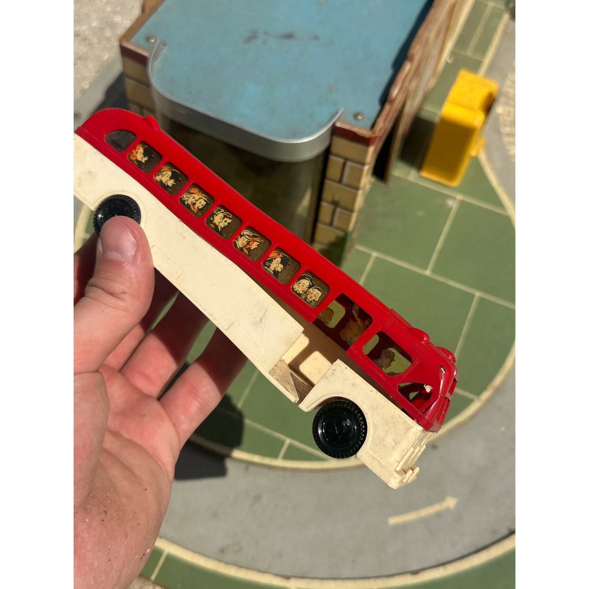 Vintage 1950s Keystone Bus Terminal Toy Playset w/ Greyhound Buses