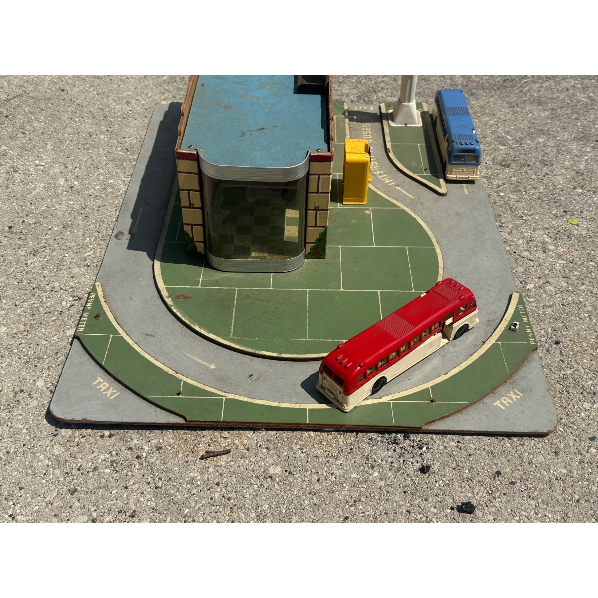 Vintage 1950s Keystone Bus Terminal Toy Playset w/ Greyhound Buses