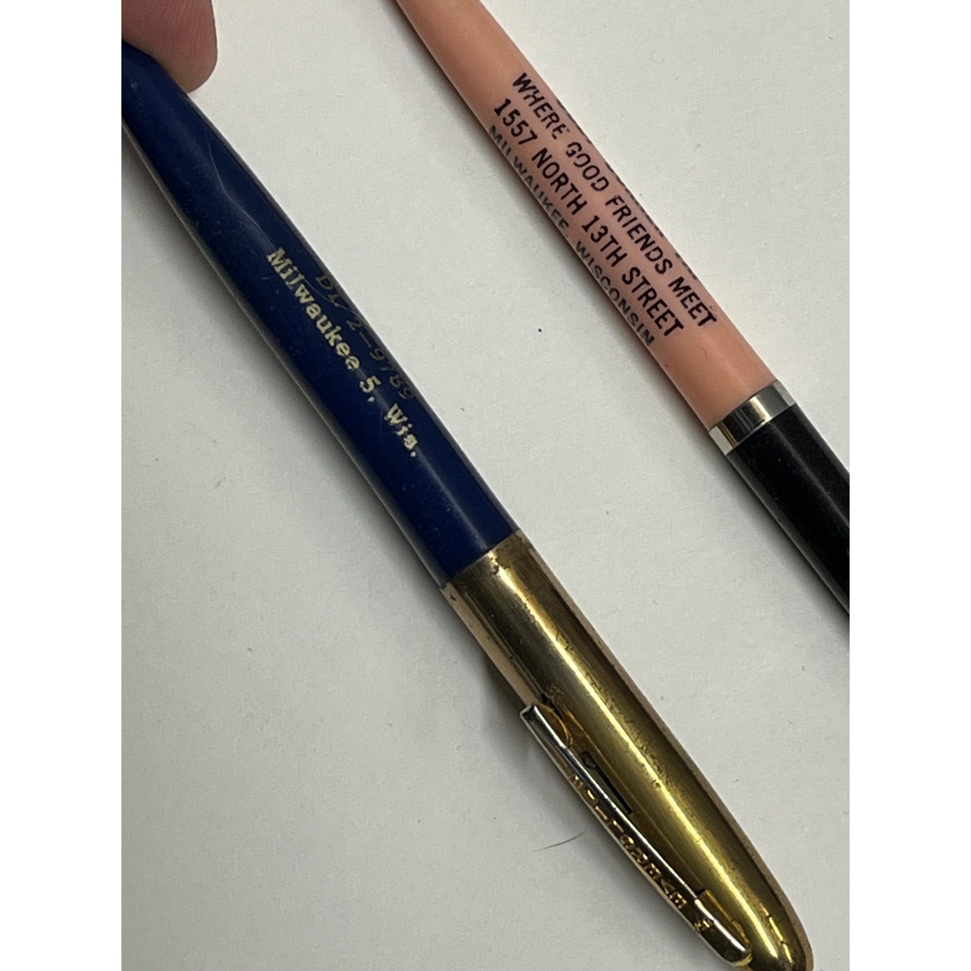 Vintage 1940s Cozy Corner Tap Bar Tavern Milwaukee Wisconsin Advertising Pens