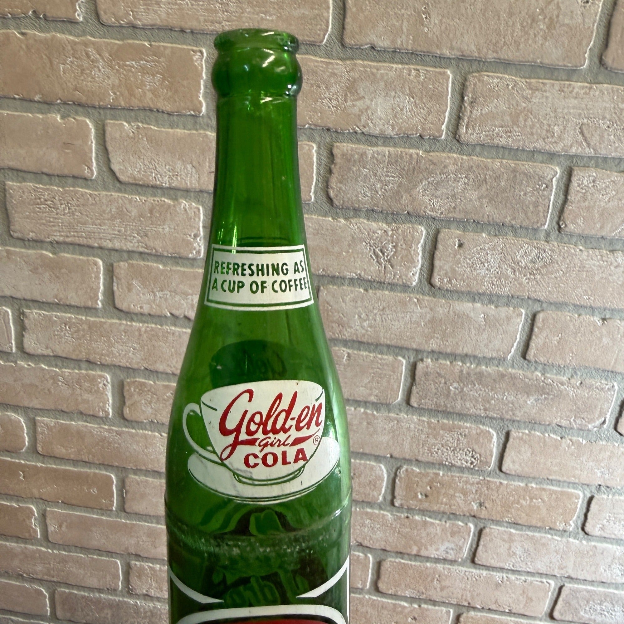 Vintage Sun Drop Golden Girl Cola 14oz Soda Bottle Scarce Green St Louis