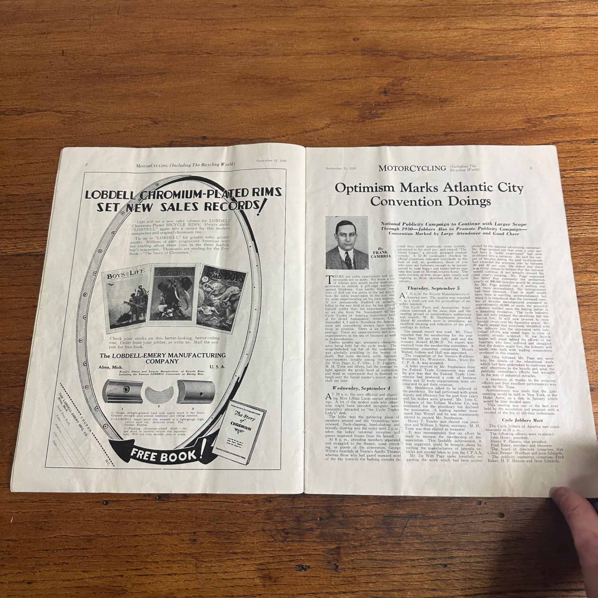 Vintage Motorcycling Sept 11 1929 Magazine  Harley Indian Motorcycle Ads