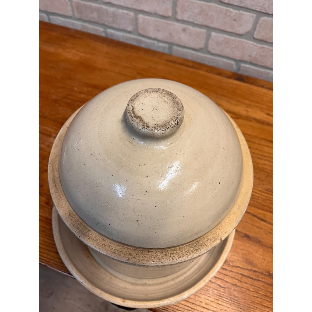 Antique Red Wing Chicken Poultry Drinking Fount Buttermilk Feeder with Base