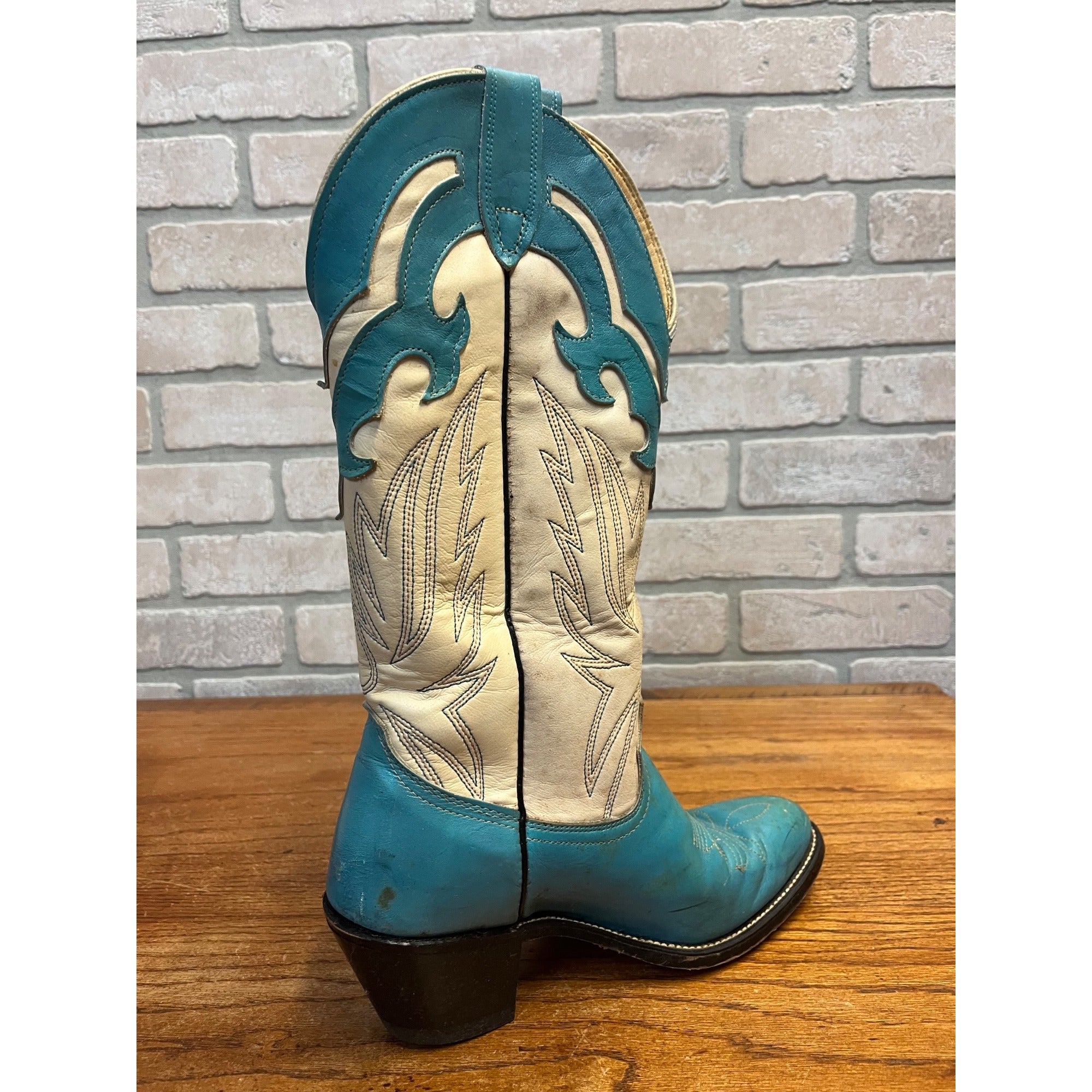 Vintage Laredo Women’s Western Cowboy Boots – Turquoise & White Leather – Size 8.5 B – USA Made