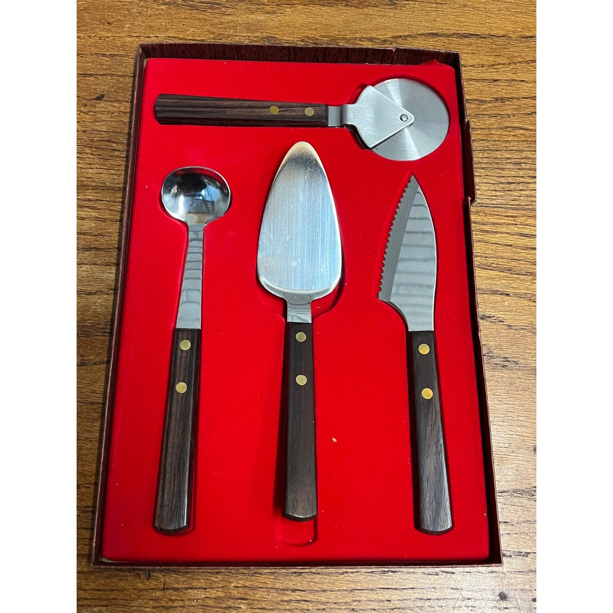 Vintage MCM Burnco Serving Utensil 4pc Set Teak Wood Pizza Cutter Spatula ++