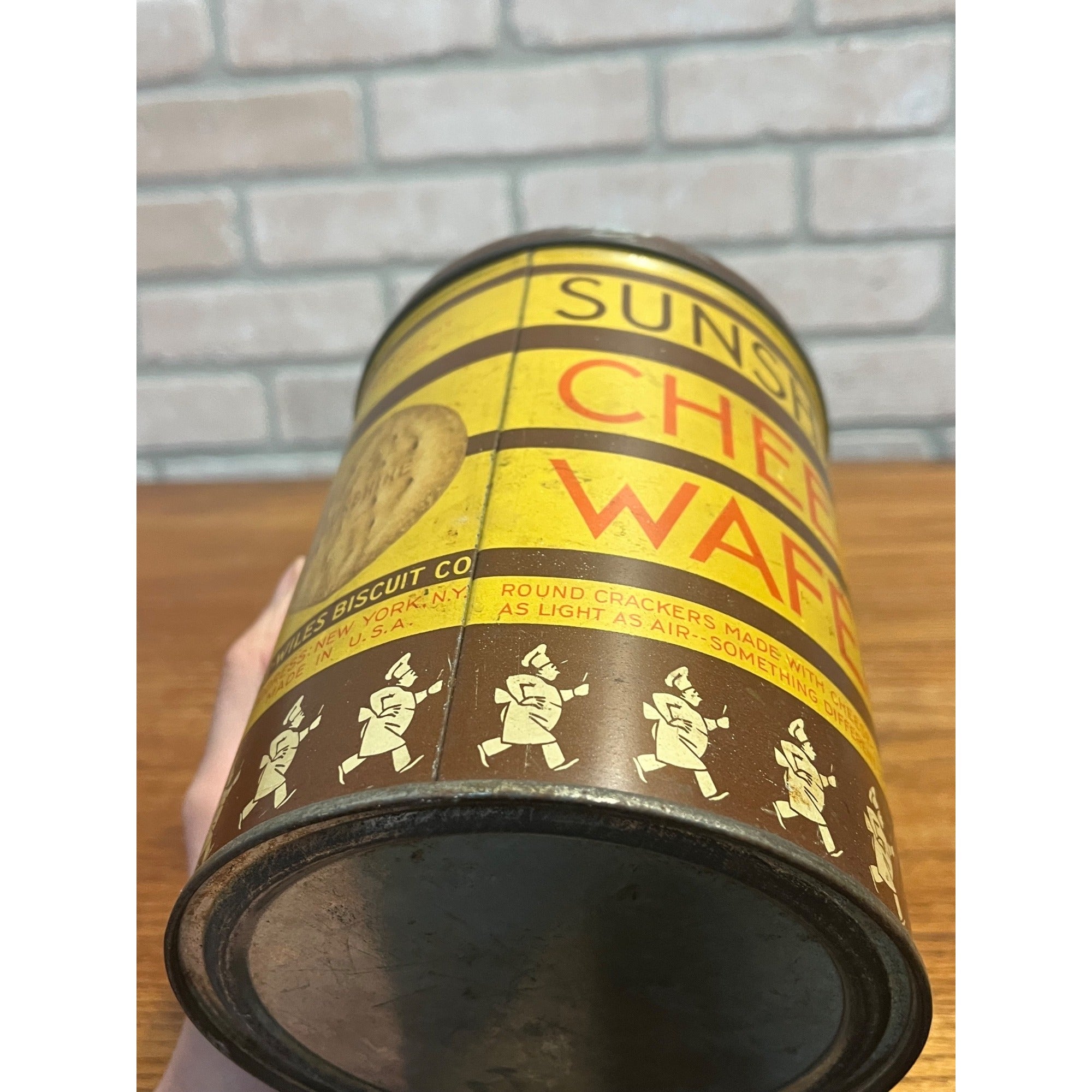 Antique 1920s Sunshine Cheese Wafer Tin Advertising Loose-Wiles Biscuit Co.