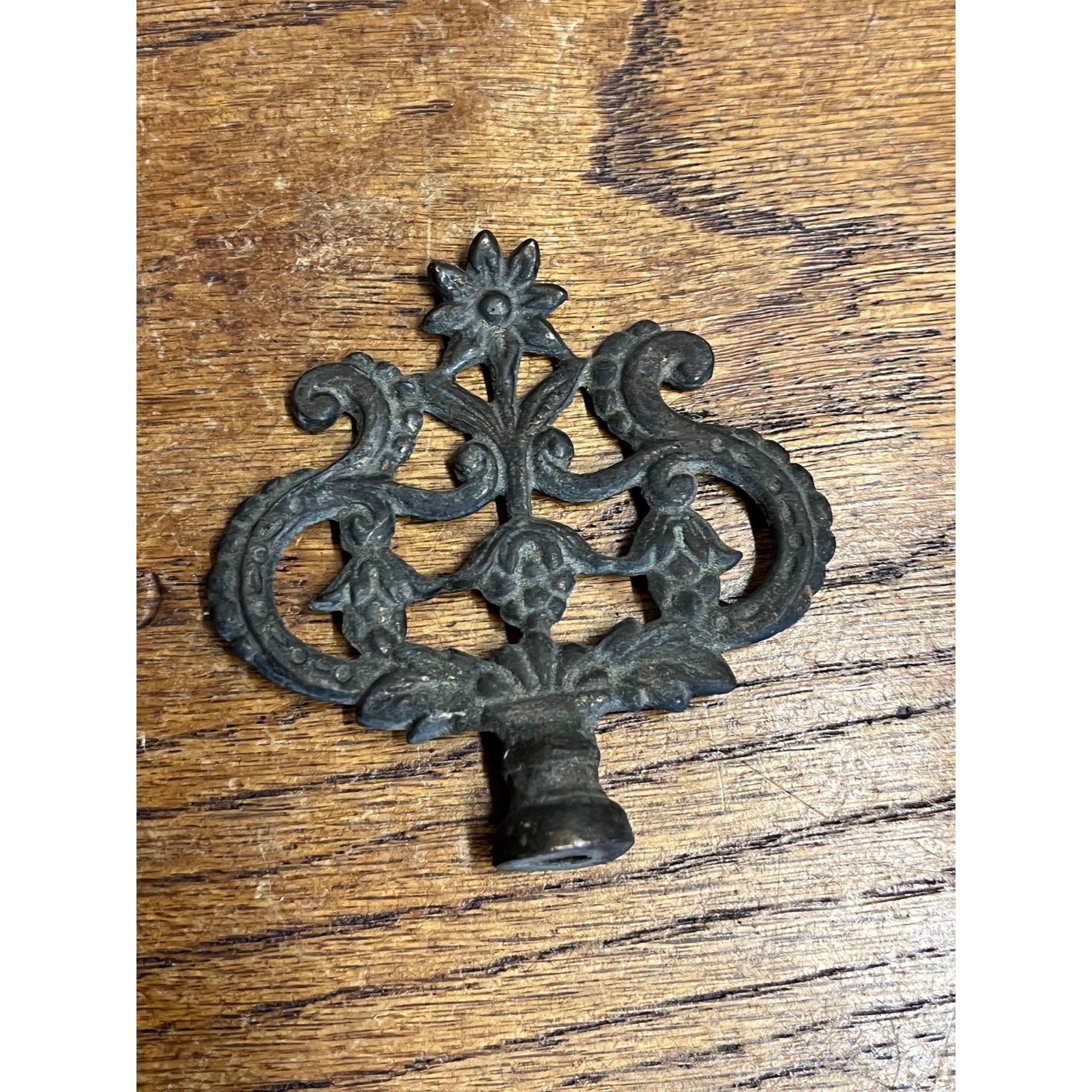 Antique Cast Bronze Ornate Victorian Lamp Finial Flower Floral 3" x 1/4" Thread
