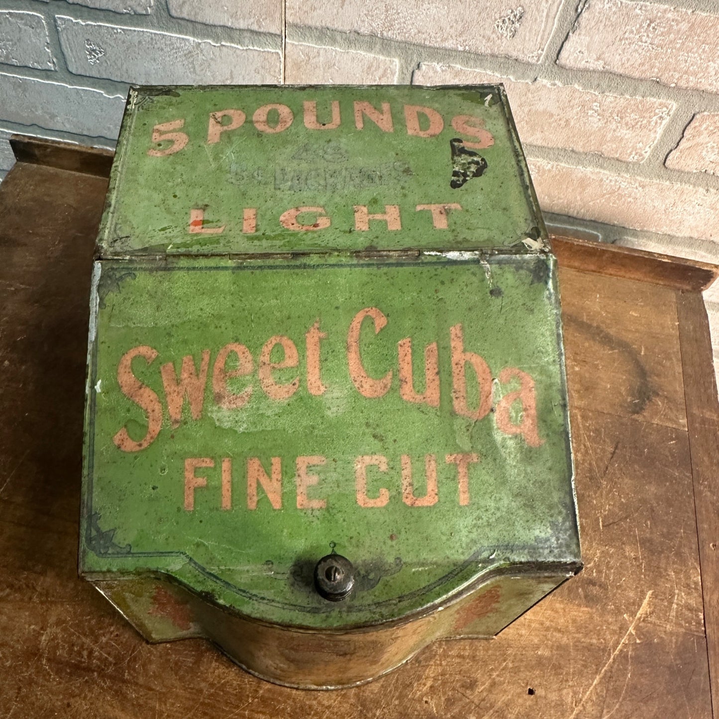 Sweet Cuba Fine Cut Tobacco Spaulding & Merrick Advertising Tobacco Tin Store Display