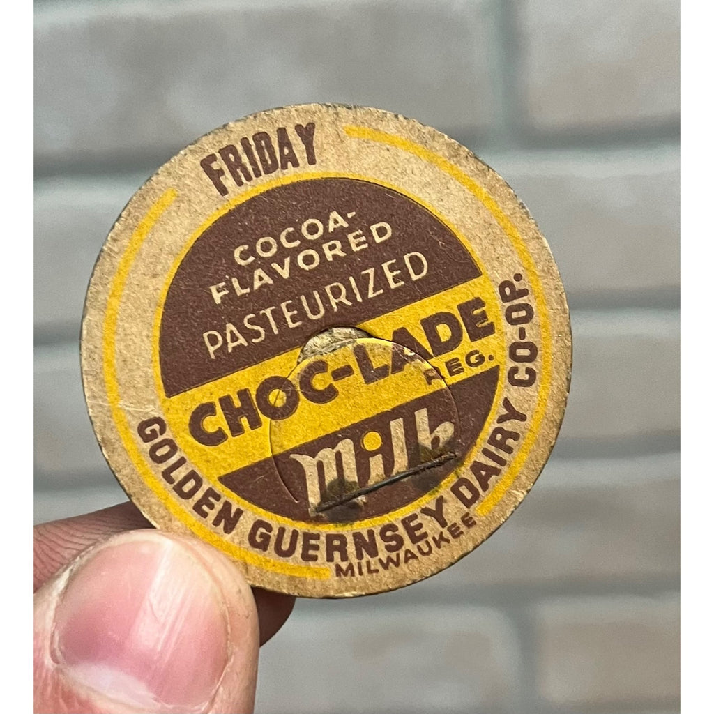 Vintage Golden Guernsey Dairy Co-Op Milk Bottle Cap Wisconsin Milwaukee Choc-Lade