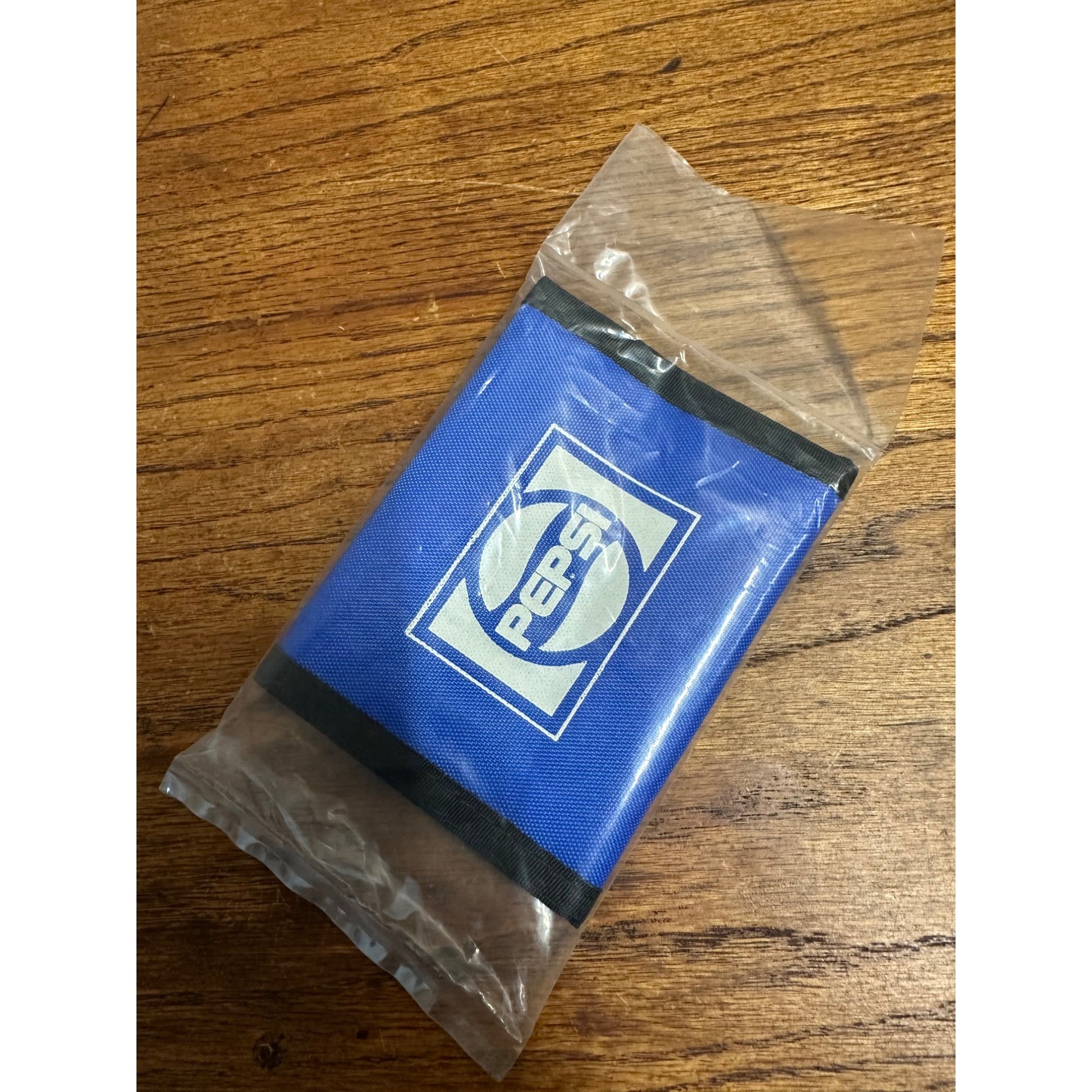 Vintage 1980s Pepsi Cola Promotional Advertising Promo Velcro Wallet NEW
