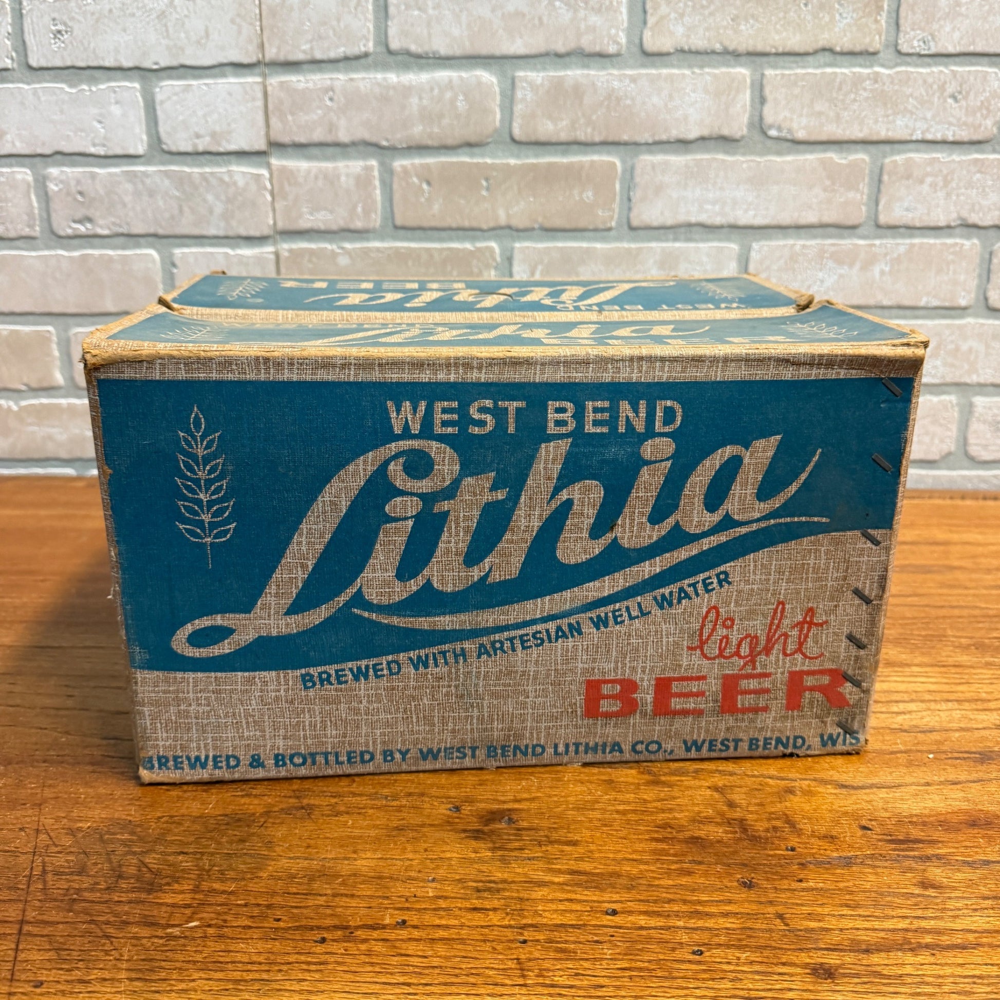 Vintage Beer Crate Lithia Brewing Co Brewery Box West Bend Wisconsin 7oz