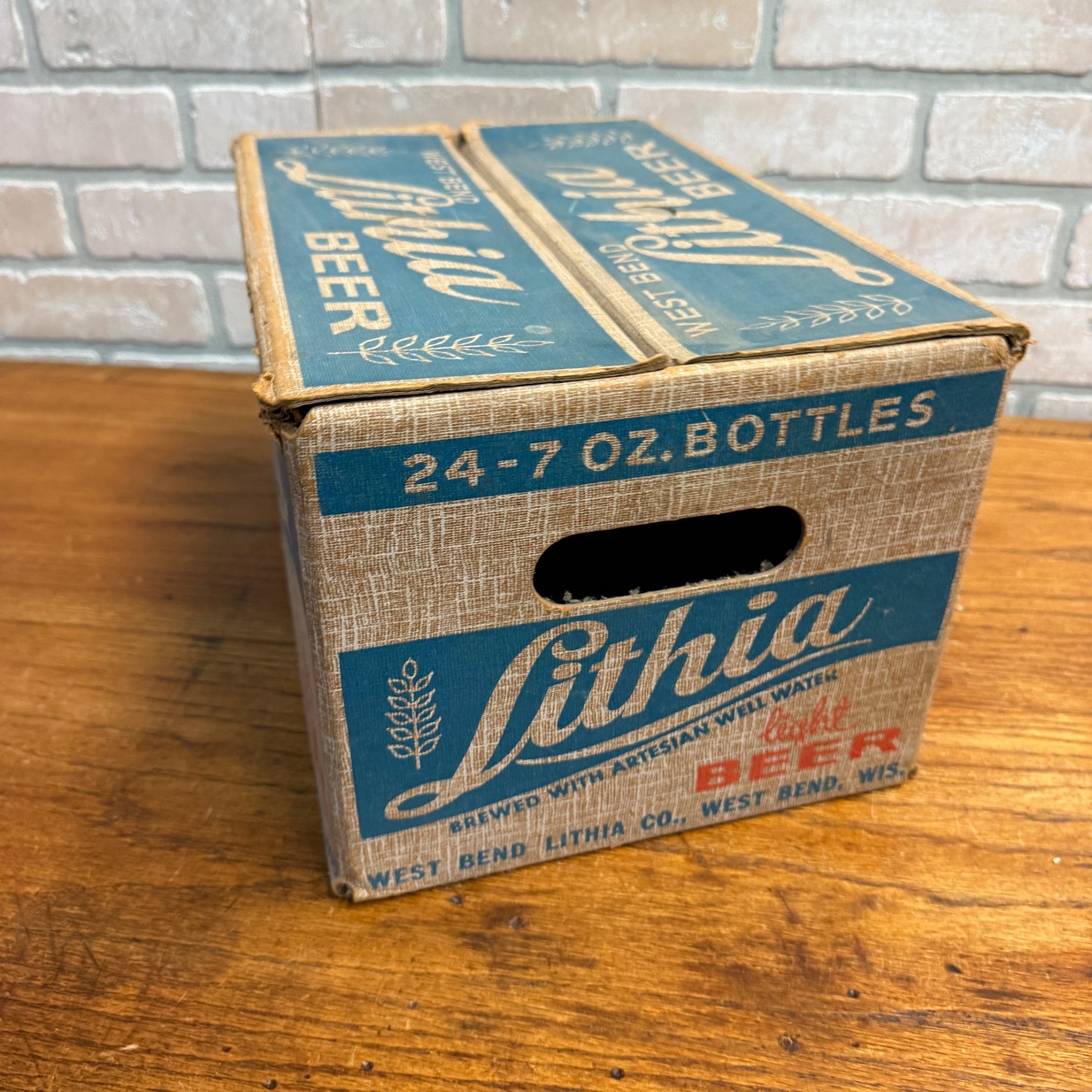 Vintage Beer Crate Lithia Brewing Co Brewery Box West Bend Wisconsin 7oz